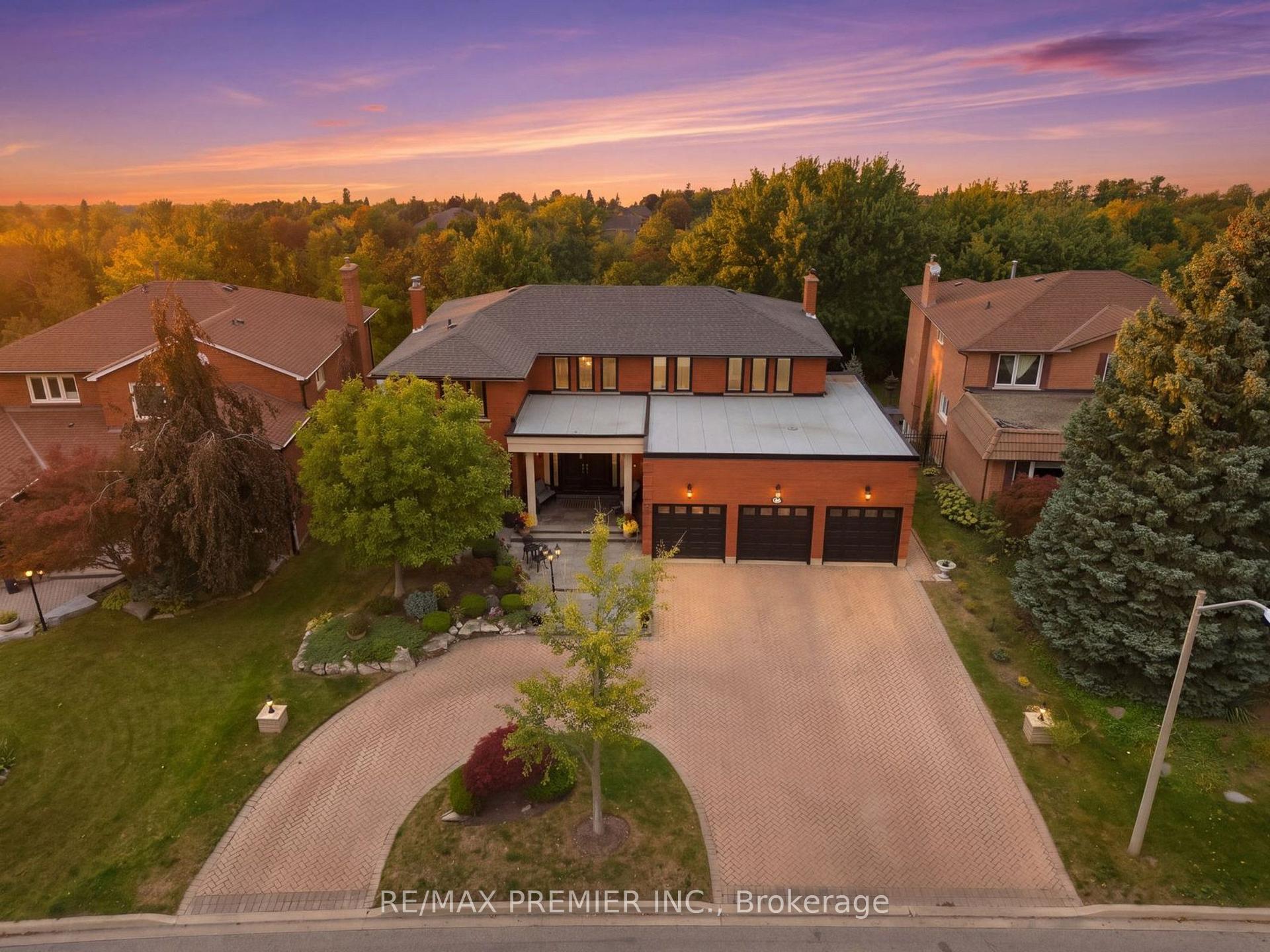 Photo 1 of 98 Cairnburg Place, Vaughan, Islington Woods — HOMEH