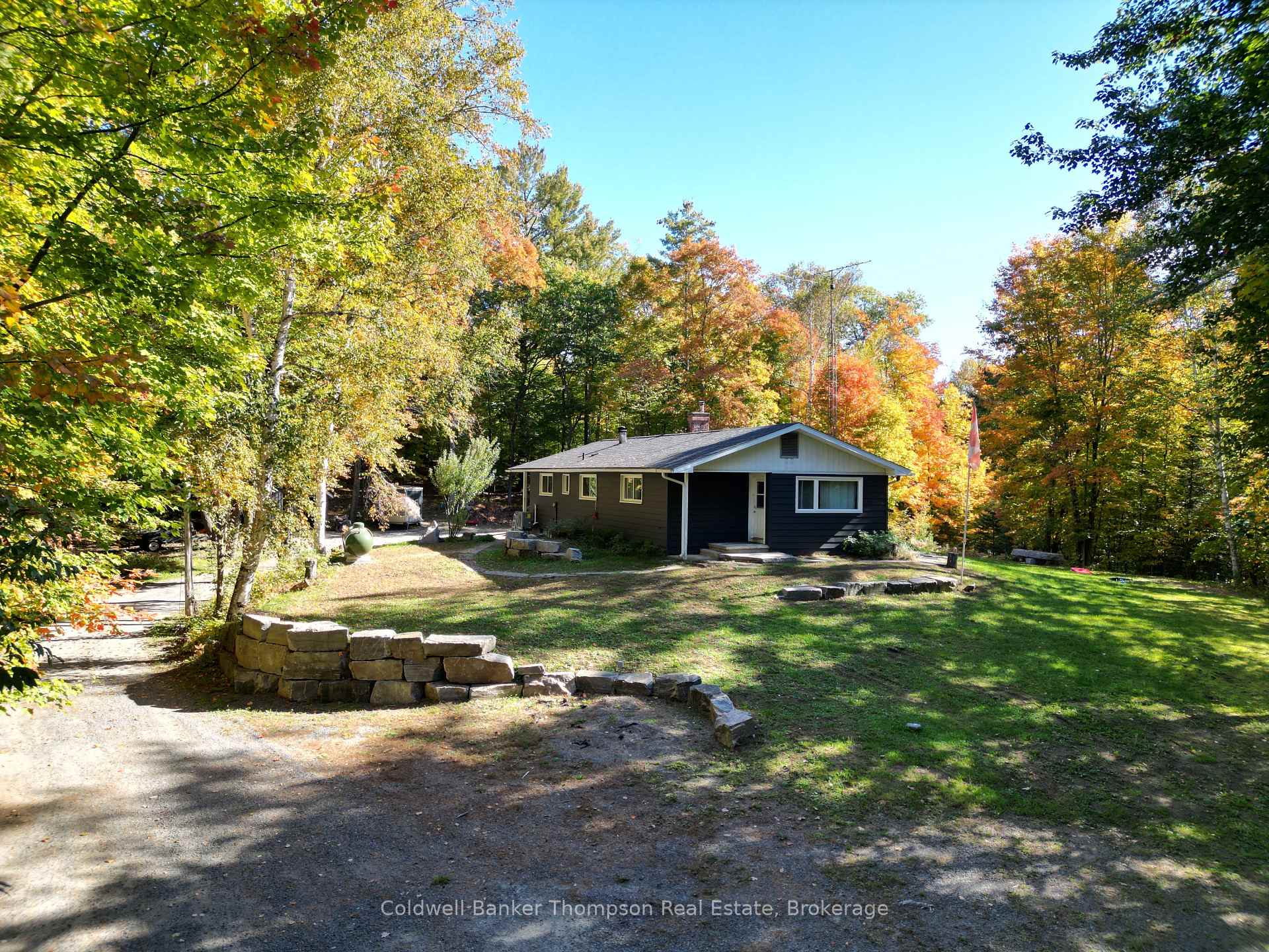 Photo of 21 Ripple And Palette Lk Road
