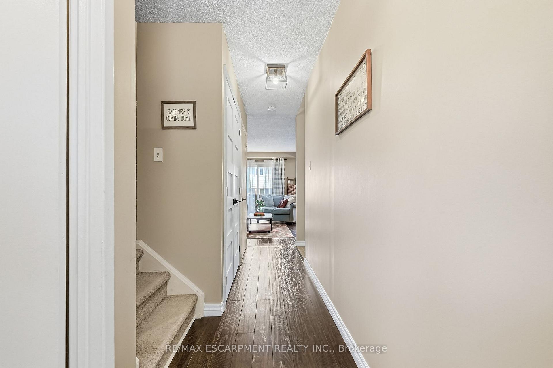 Photo 16 of 53 Bryna Avenue S, Hamilton, Greeningdon — HOMEH