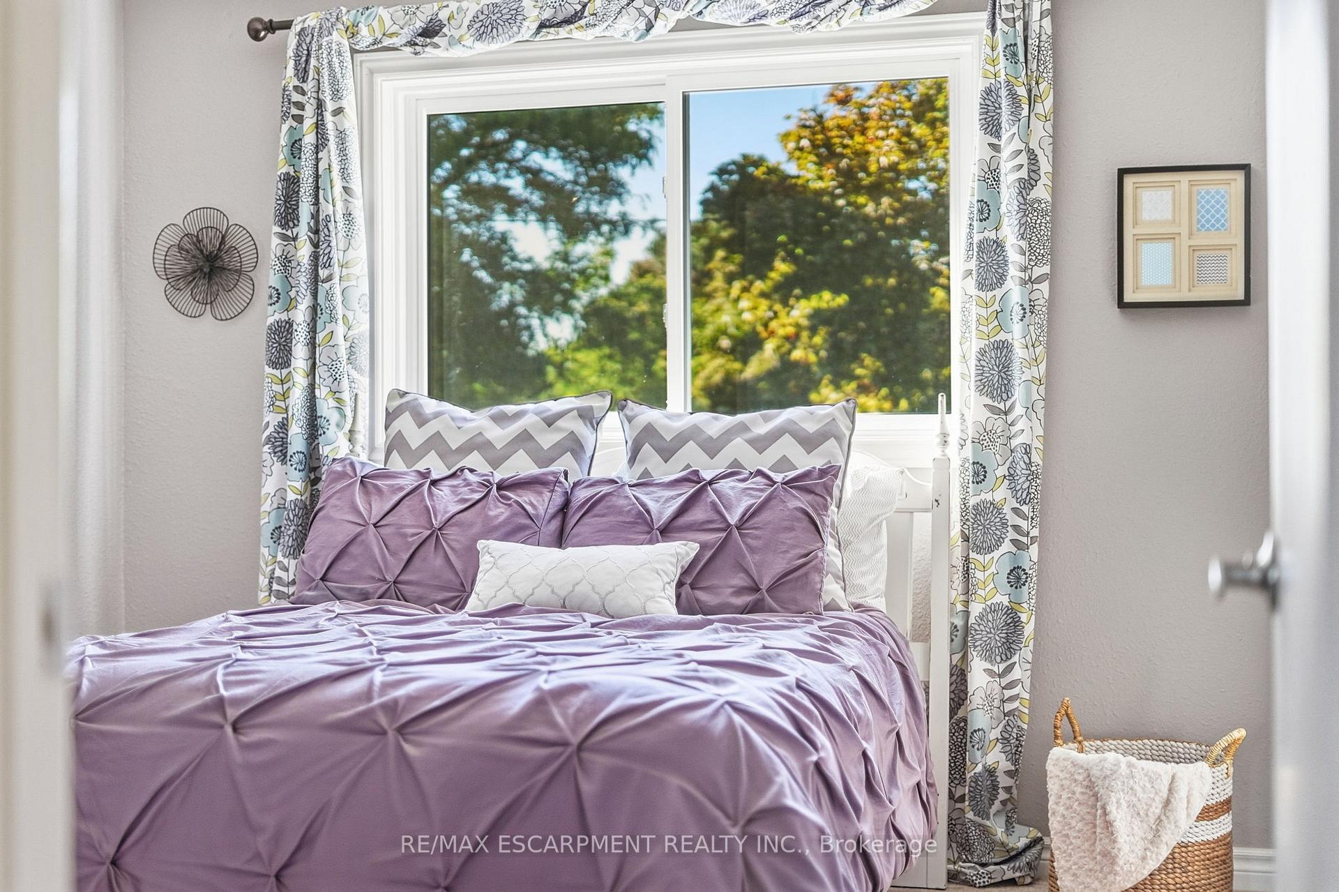 Photo 23 of 53 Bryna Avenue S, Hamilton, Greeningdon — HOMEH