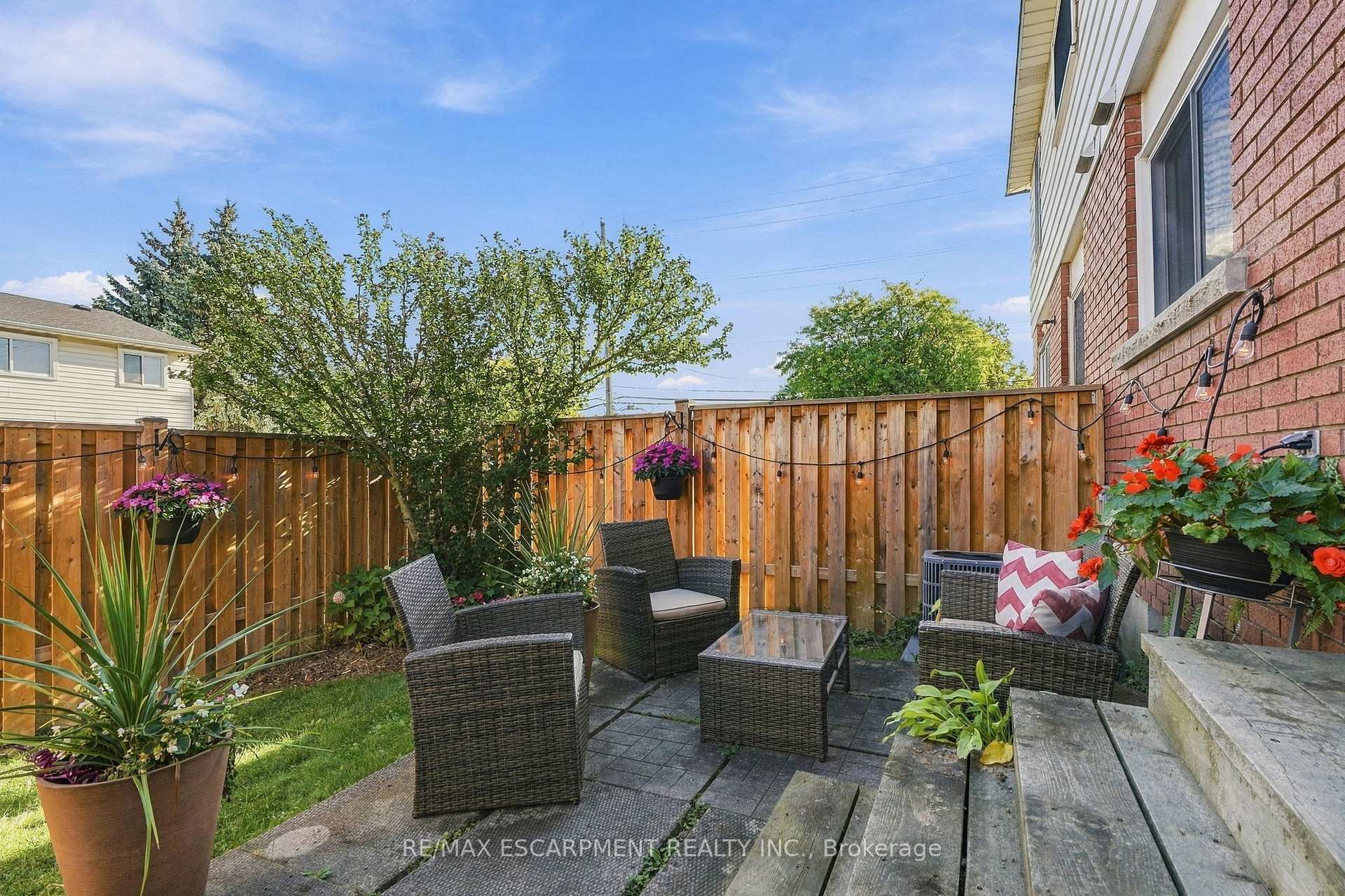 Photo 35 of 53 Bryna Avenue S, Hamilton, Greeningdon — HOMEH