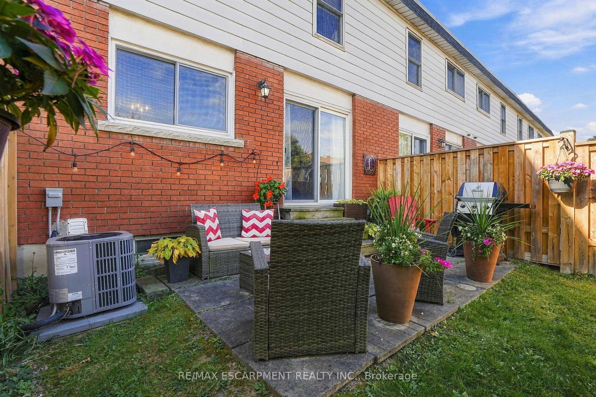 Photo 36 of 53 Bryna Avenue S, Hamilton, Greeningdon — HOMEH
