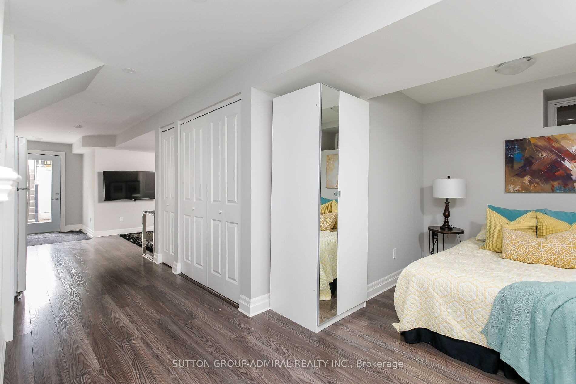 Photo 6 of Unit Bsmnt, 278 Armadale Avenue, Toronto, Runnymede-Bloor West Village — HOMEH