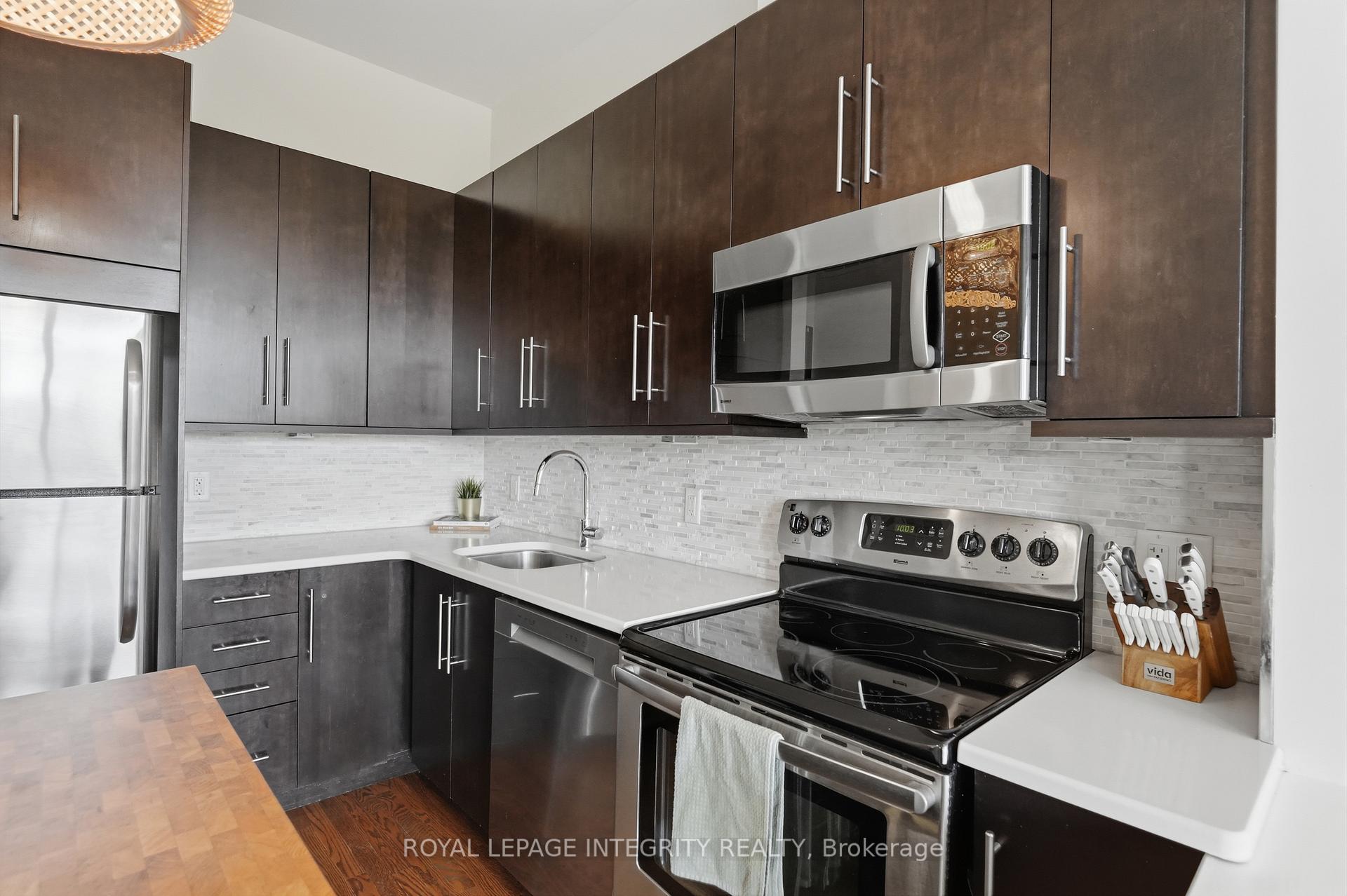 Photo 11 of Unit 310, 682 Churchill Avenue N, Ottawa, Laurentianview — HOMEH