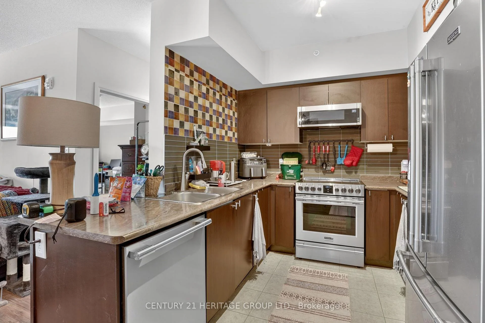 Photo 61 of Unit 410, 161 Wellington Street E, New Tecumseth, Alliston — HOMEH