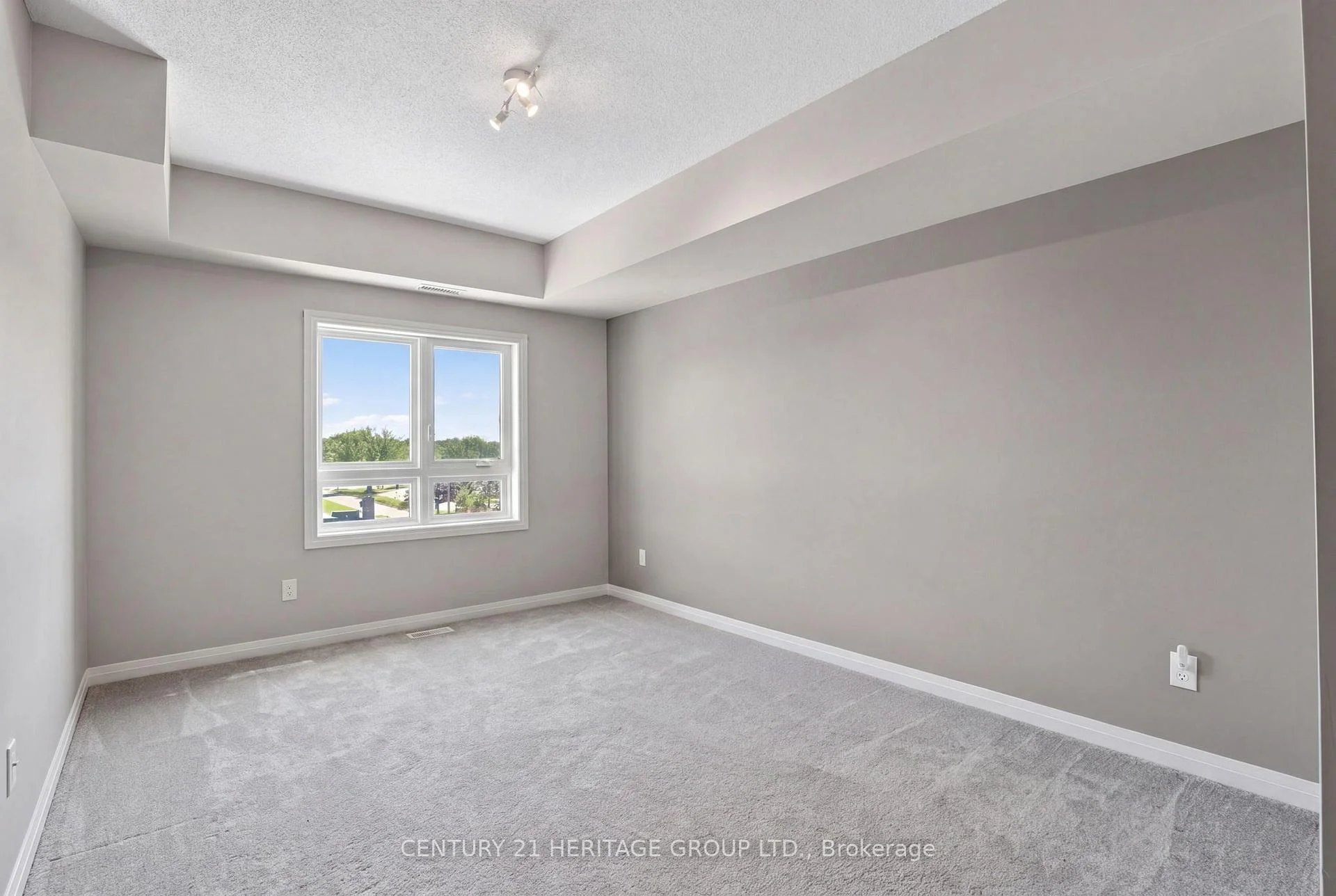 Photo 81 of Unit 410, 161 Wellington Street E, New Tecumseth, Alliston — HOMEH