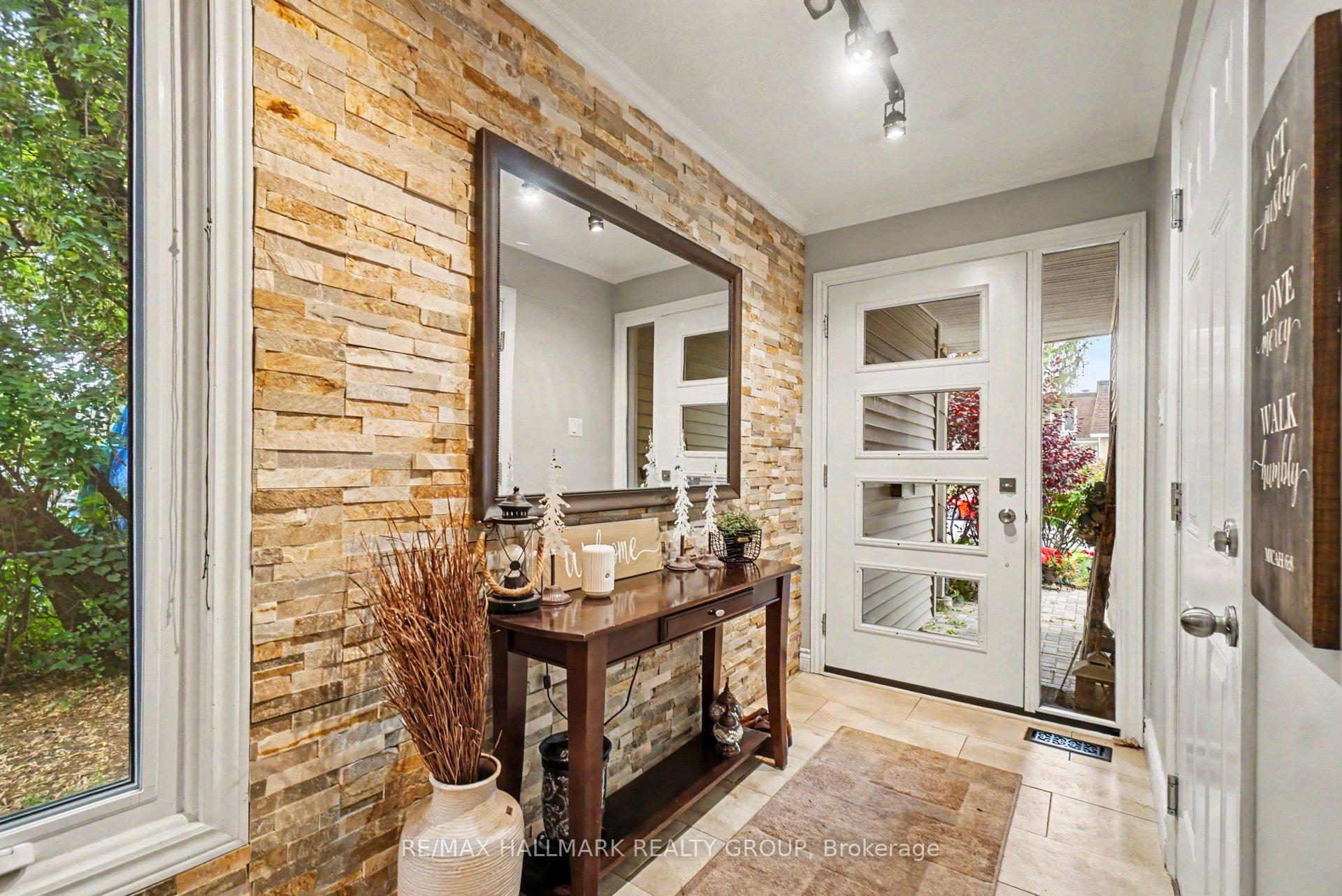 Photo 2 of 46 Tarquin Crescent, Ottawa, Westcliffe Estates — HOMEH