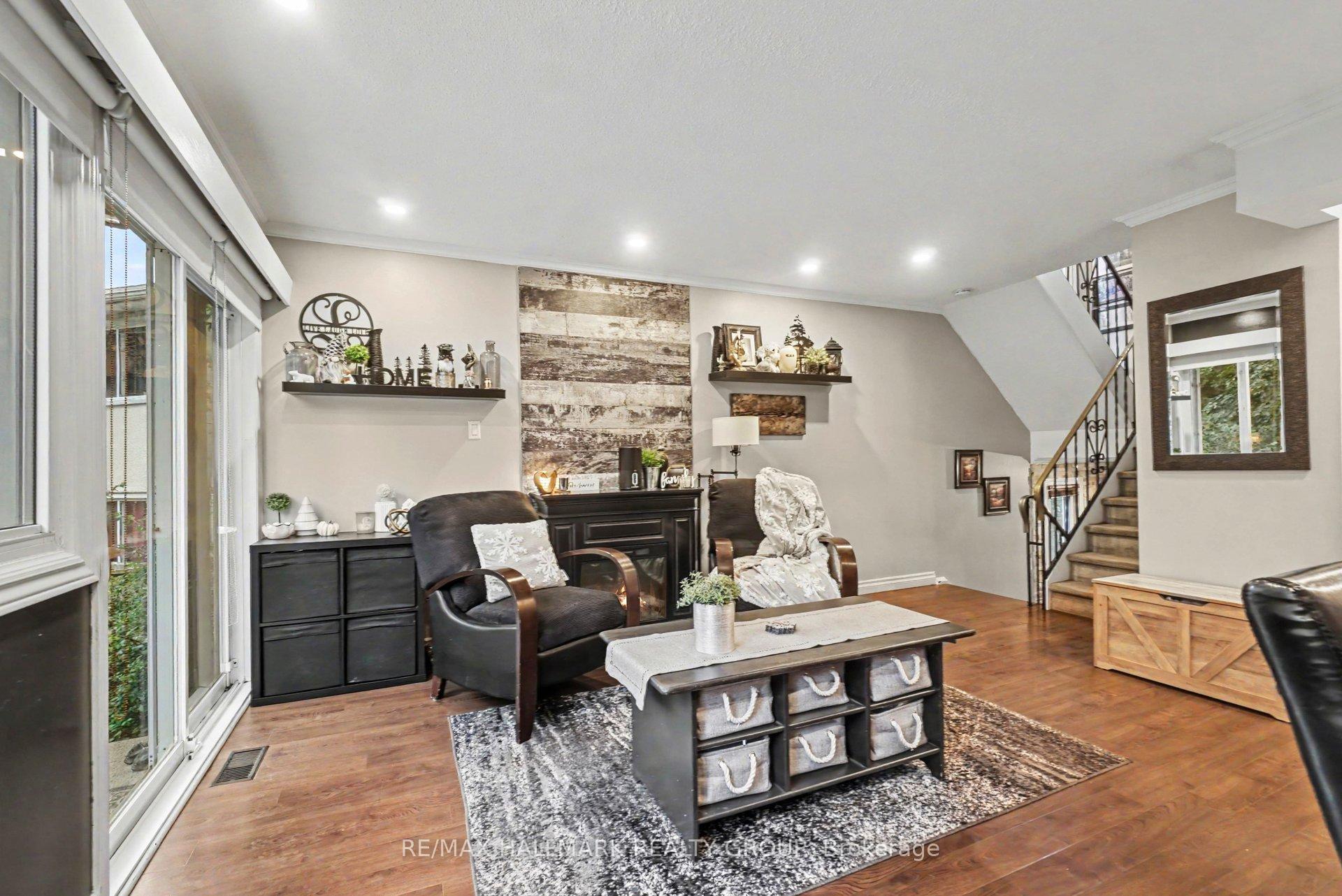Photo 7 of 46 Tarquin Crescent, Ottawa, Westcliffe Estates — HOMEH