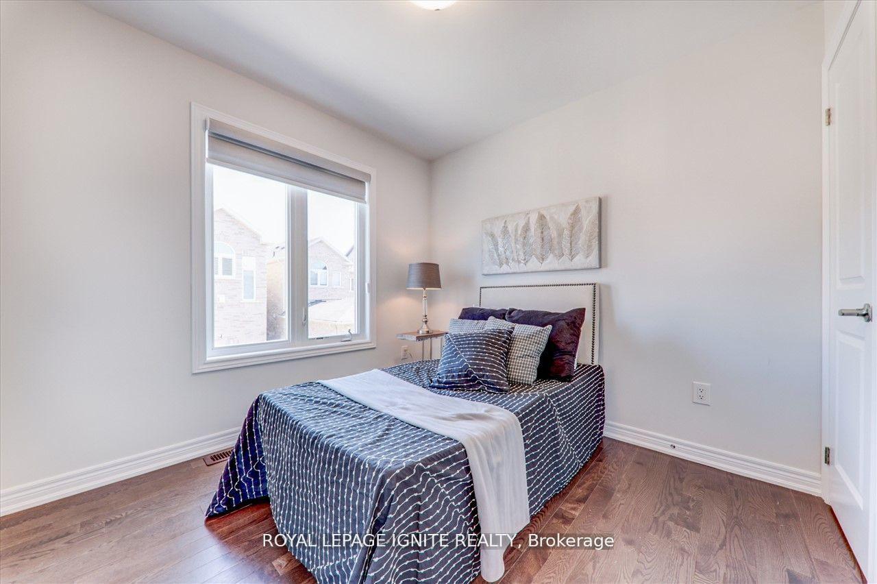 Photo 6 of 11 Waterleaf Road, Markham, Cornell — HOMEH
