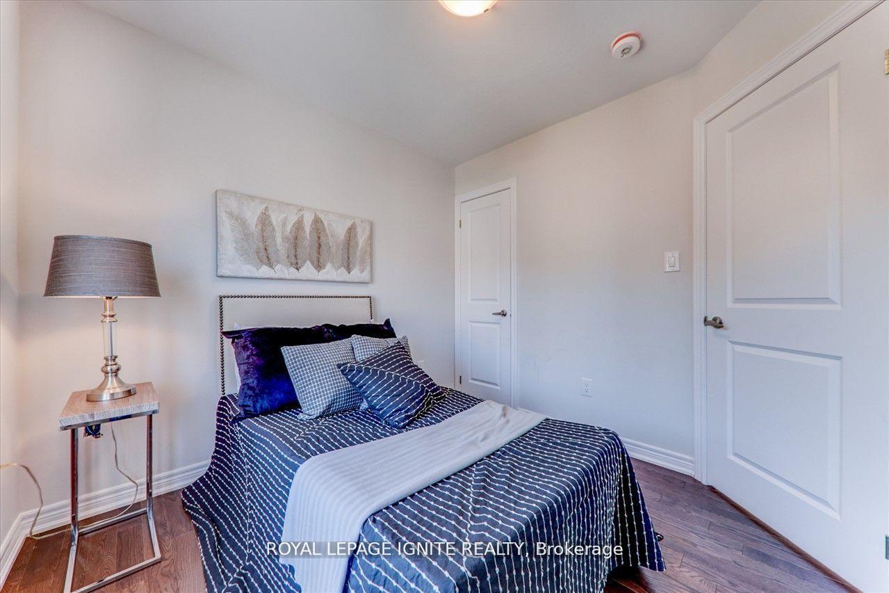 Photo 7 of 11 Waterleaf Road, Markham, Cornell — HOMEH