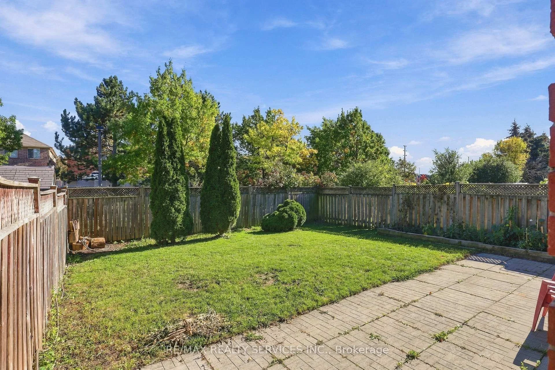 Photo 30 of 14 Dunure Crescent, Brampton, Fletcher's Meadow — HOMEH