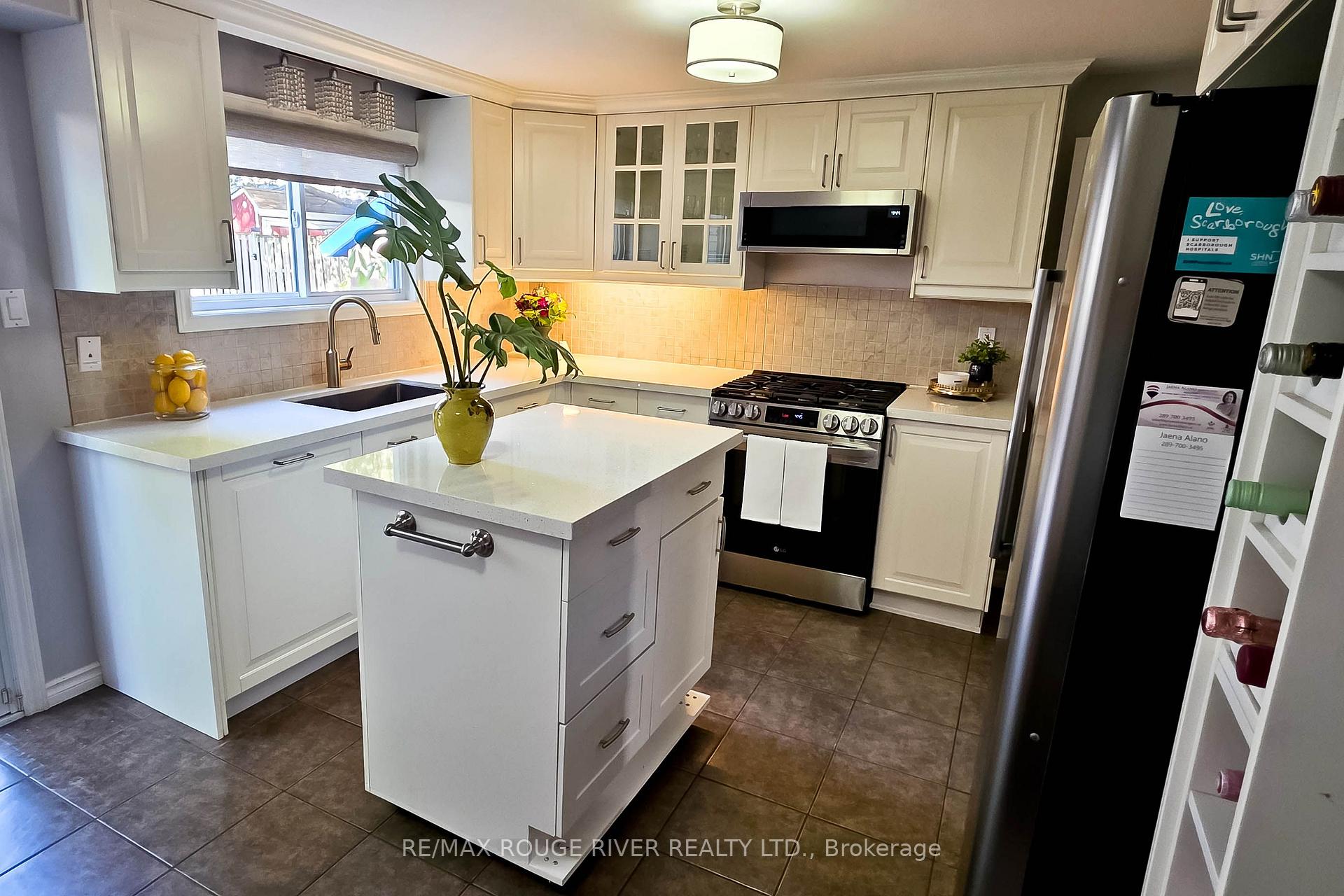Photo 5 of 68 Upton Crescent, Guelph, Grange Road — HOMEH