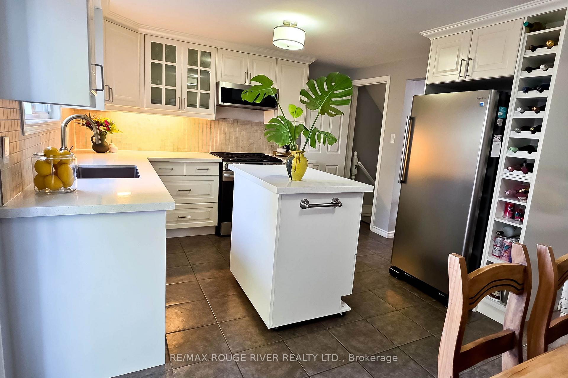 Photo 7 of 68 Upton Crescent, Guelph, Grange Road — HOMEH