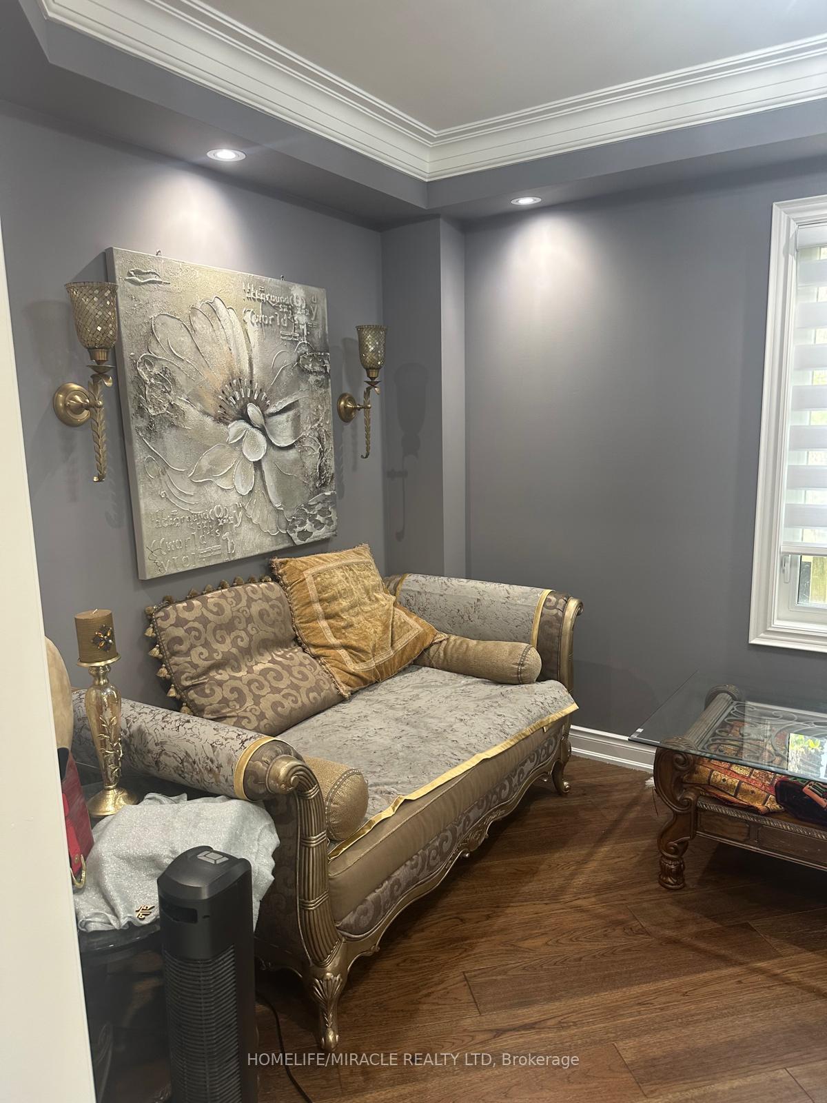 Photo 5 of 69B Homestead Road, Scarborough, West Hill — HOMEH