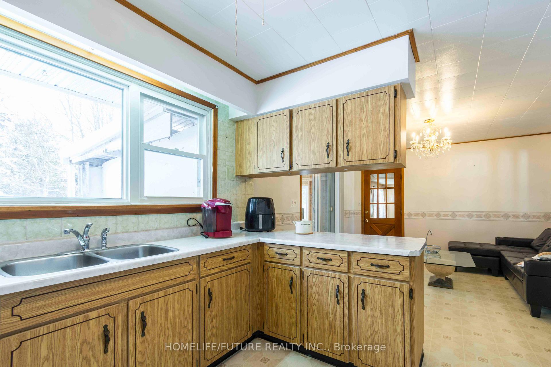 Photo 9 of 85 Peterson Street, Quinte West, Sidney Ward — HOMEH