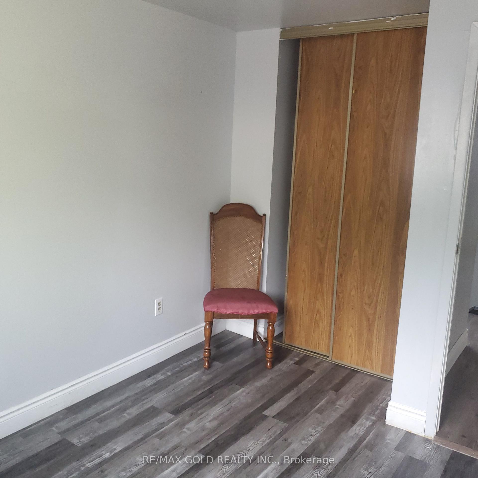 Photo 17 of 7 Auld Croft Road, Etobicoke, West Humber-Clairville — HOMEH