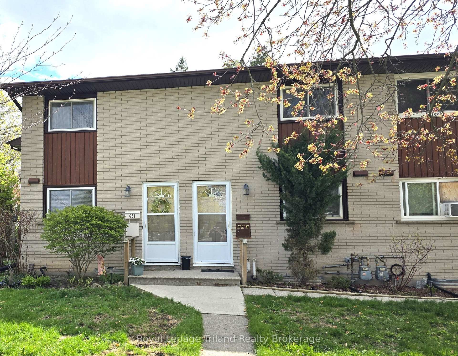 Photo 1 of 653 Northdale Drive, Woodstock, Woodstock - North — HOMEH