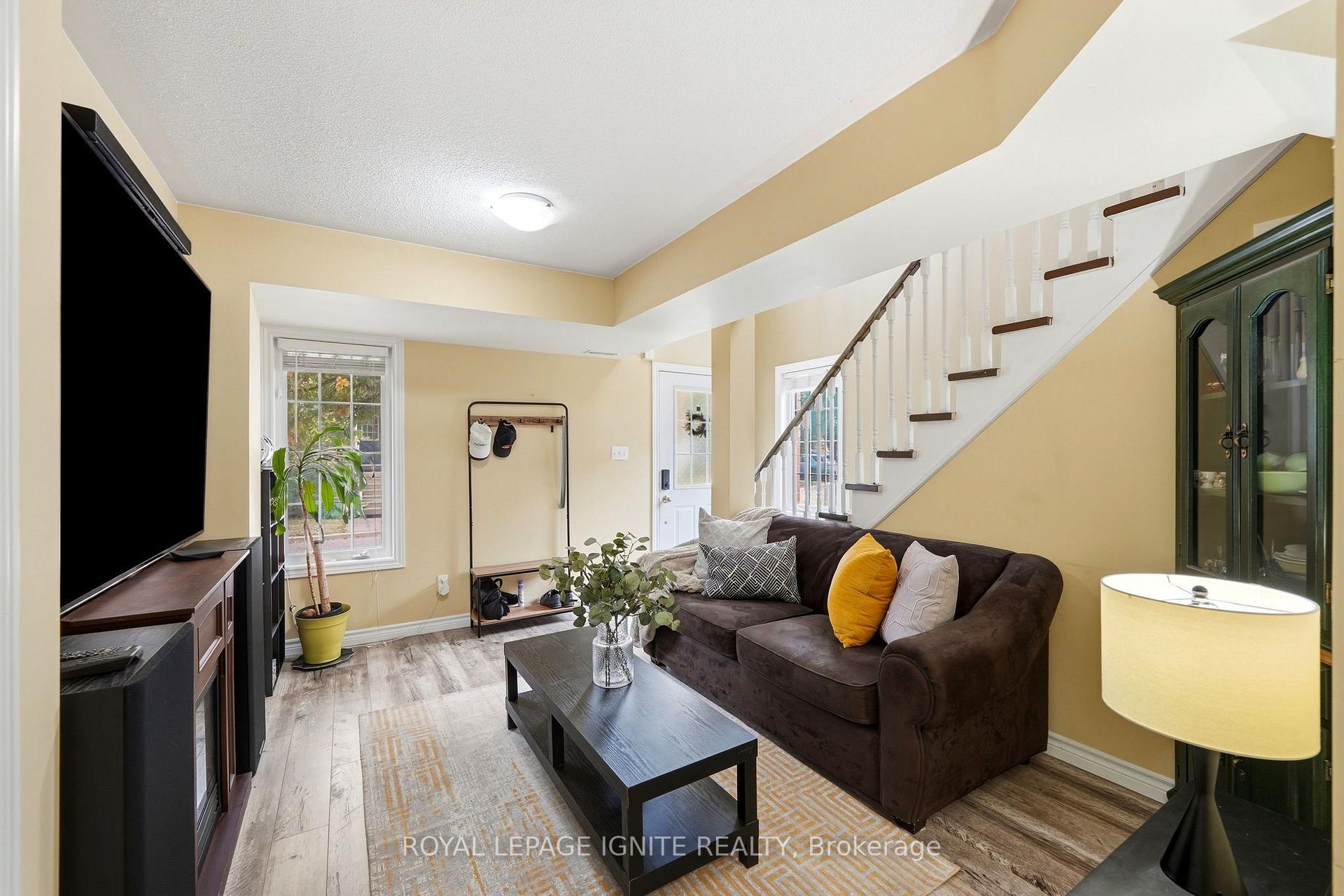 Photo 7 of 35 Wilkie Lane, Ajax, South East — HOMEH