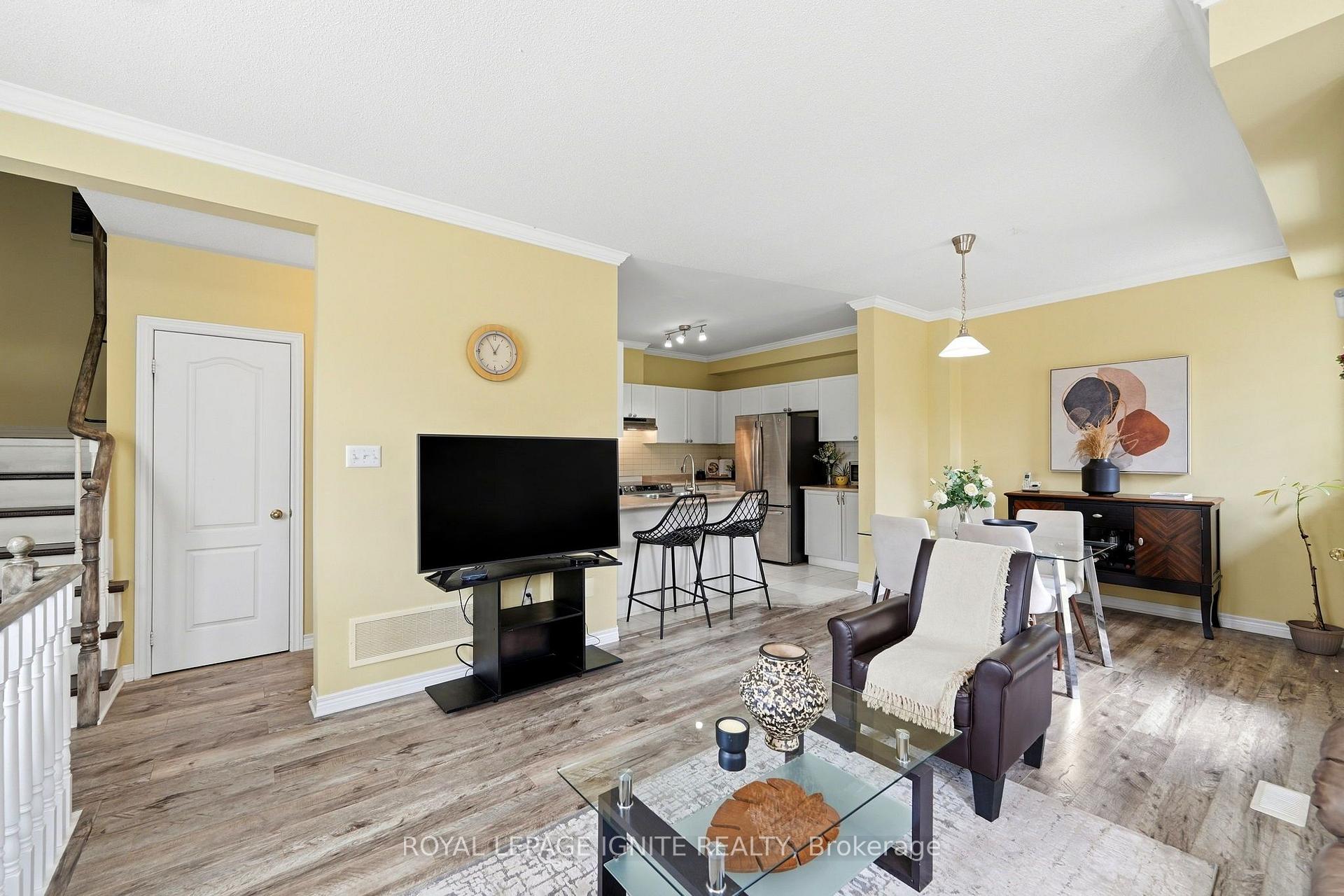 Photo 10 of 35 Wilkie Lane, Ajax, South East — HOMEH