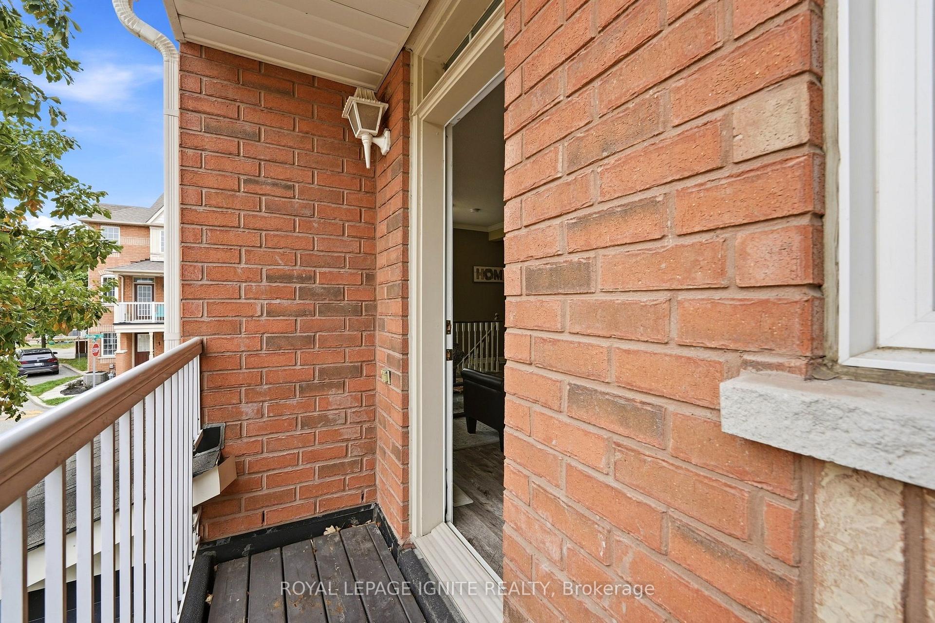 Photo 20 of 35 Wilkie Lane, Ajax, South East — HOMEH