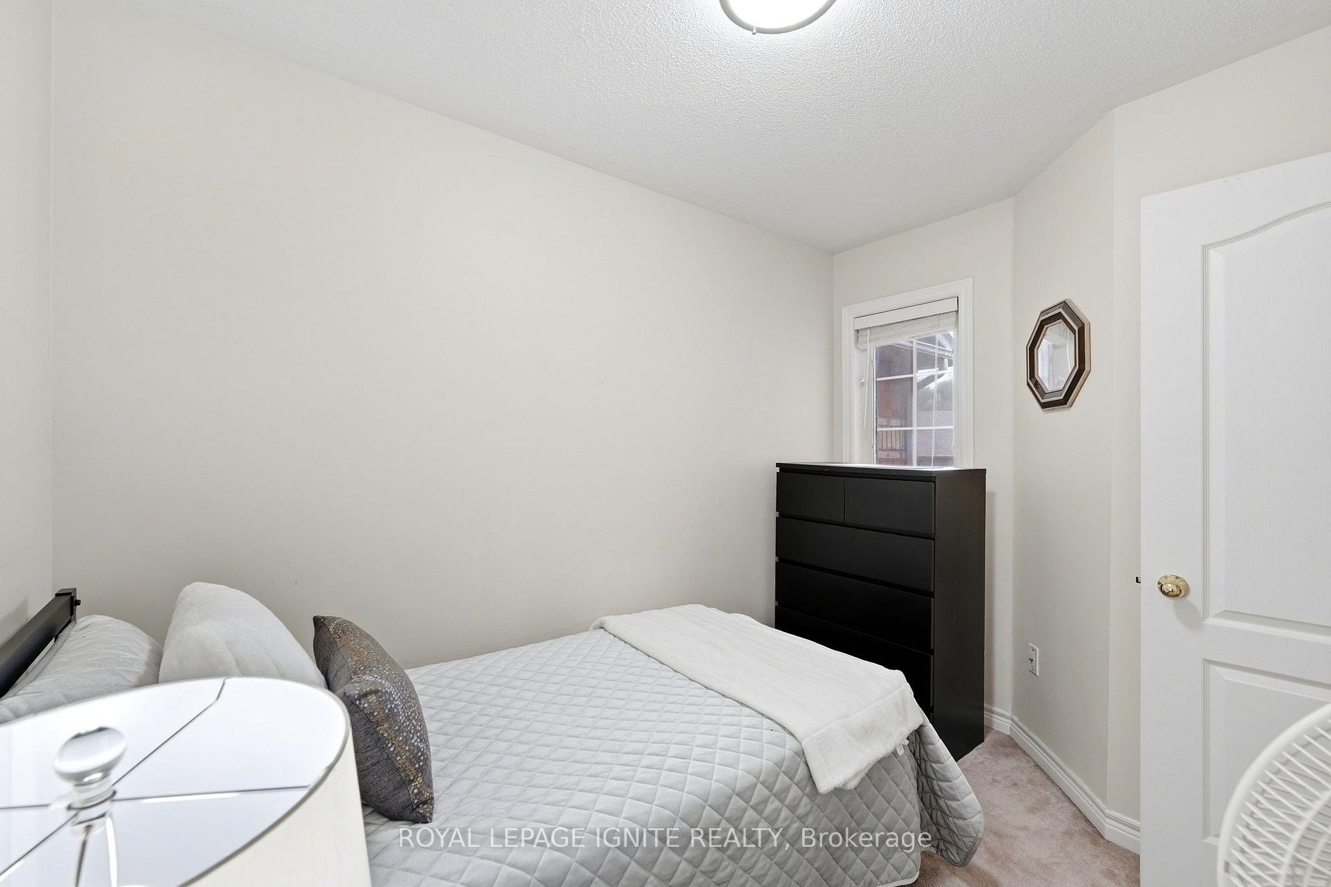 Photo 26 of 35 Wilkie Lane, Ajax, South East — HOMEH