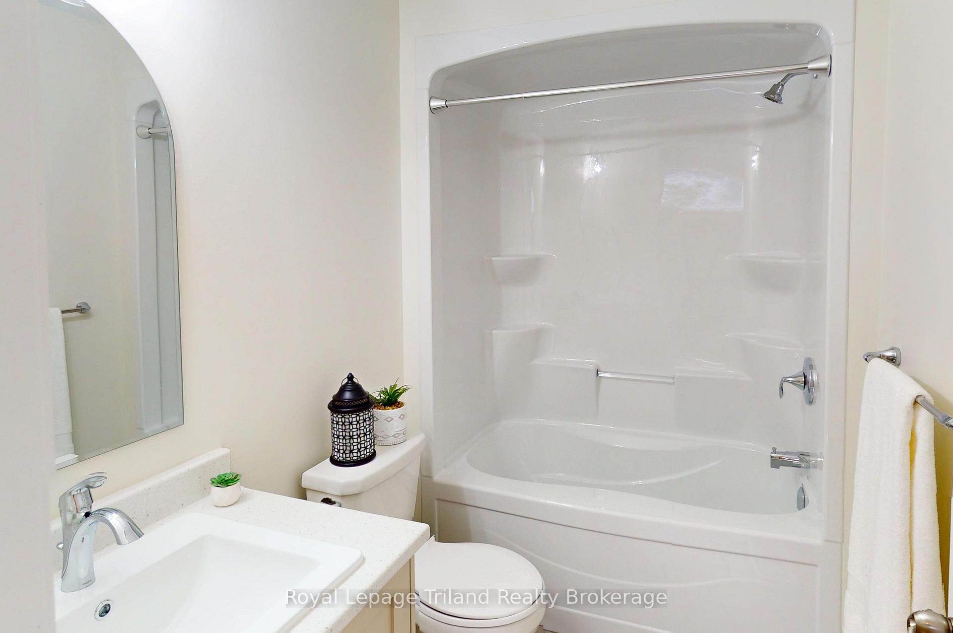 Photo 16 of Unit B, 137 Wimpole Street, West Perth, Mitchell — HOMEH