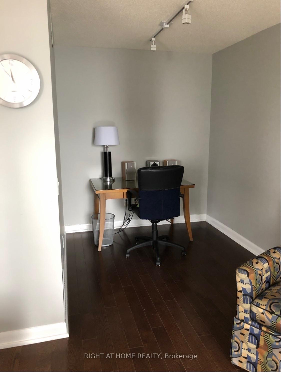 Photo 3 of Unit 2105, 33 Sheppard Avenue E, North York, Willowdale East — HOMEH