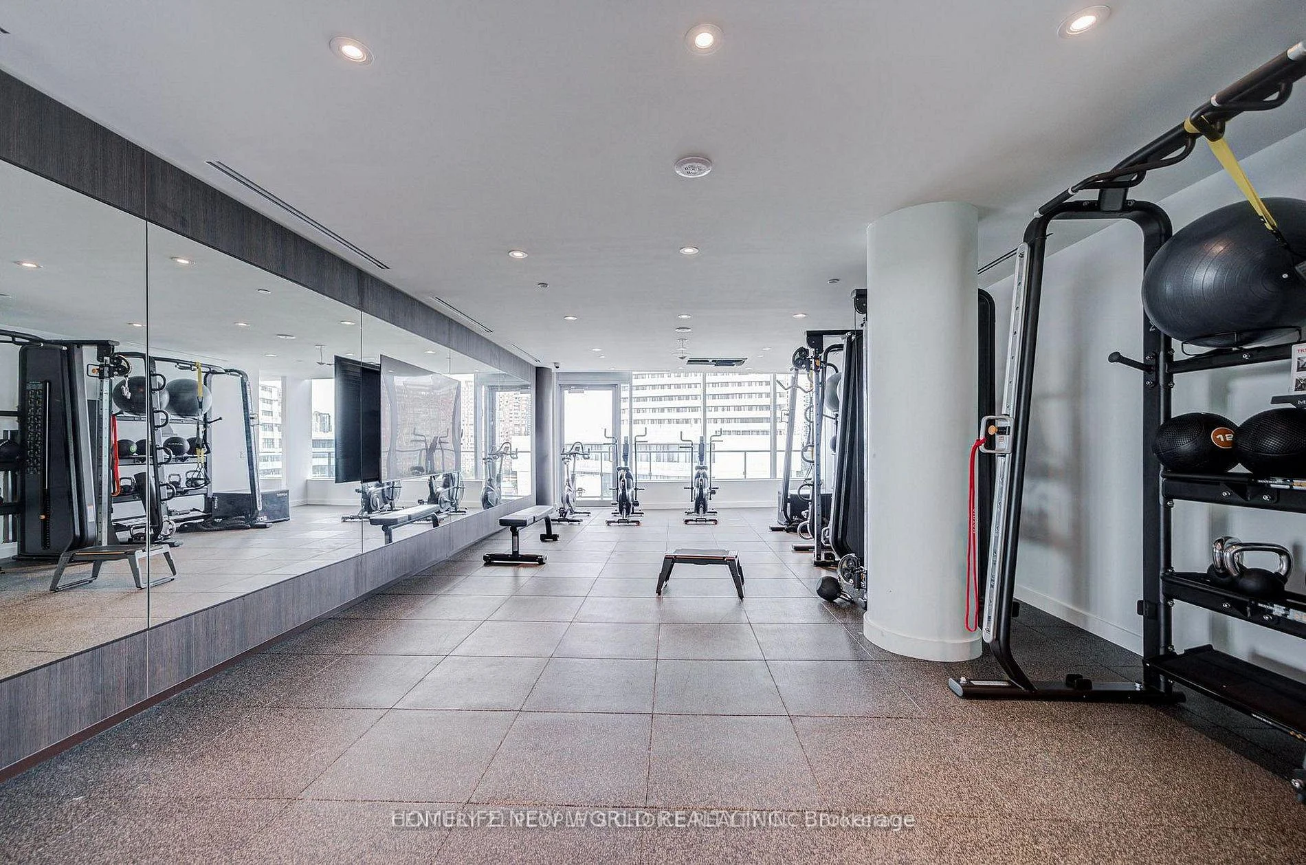 Photo 23 of Unit 607, 448 Burnhamthorpe Road W, Mississauga, City Centre — HOMEH