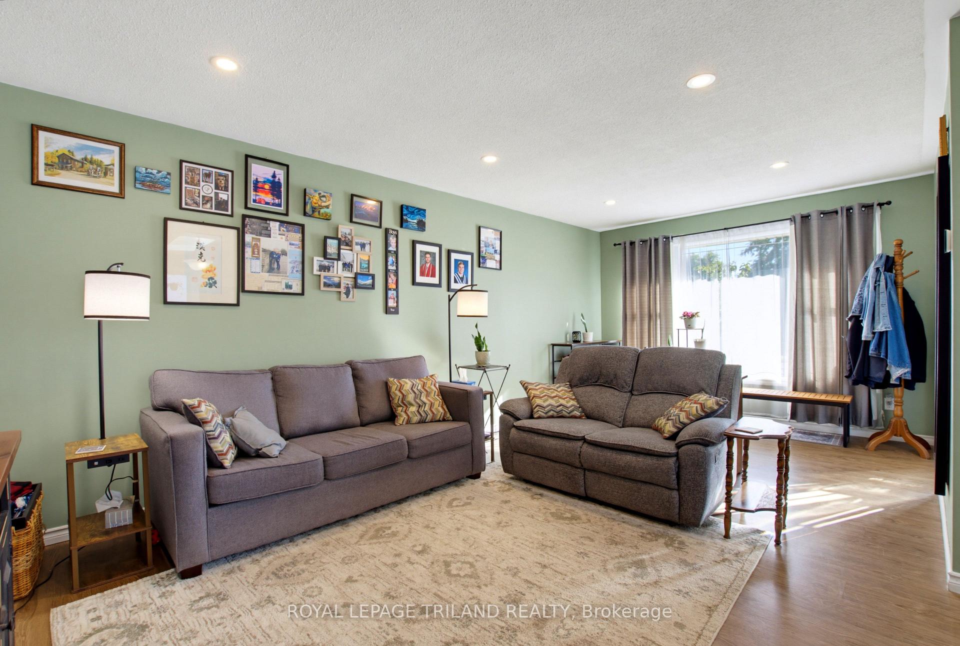 Photo 10 of 128 Highview Drive, St. Thomas — HOMEH