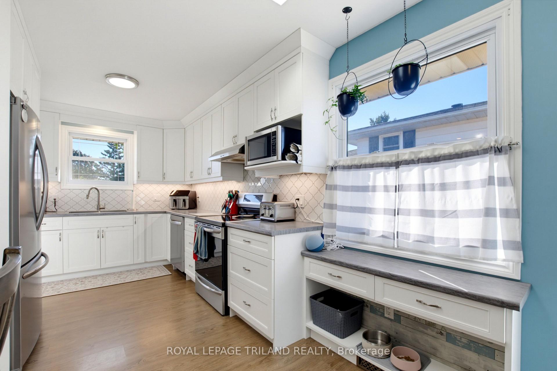 Photo 13 of 128 Highview Drive, St. Thomas — HOMEH