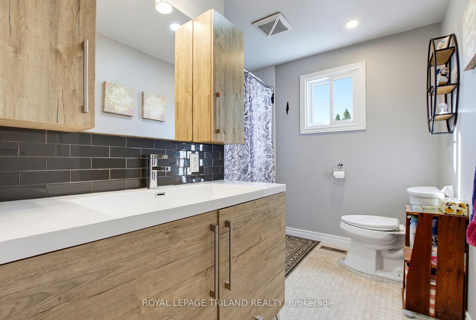 Photo 21 of 128 Highview Drive, St. Thomas — HOMEH