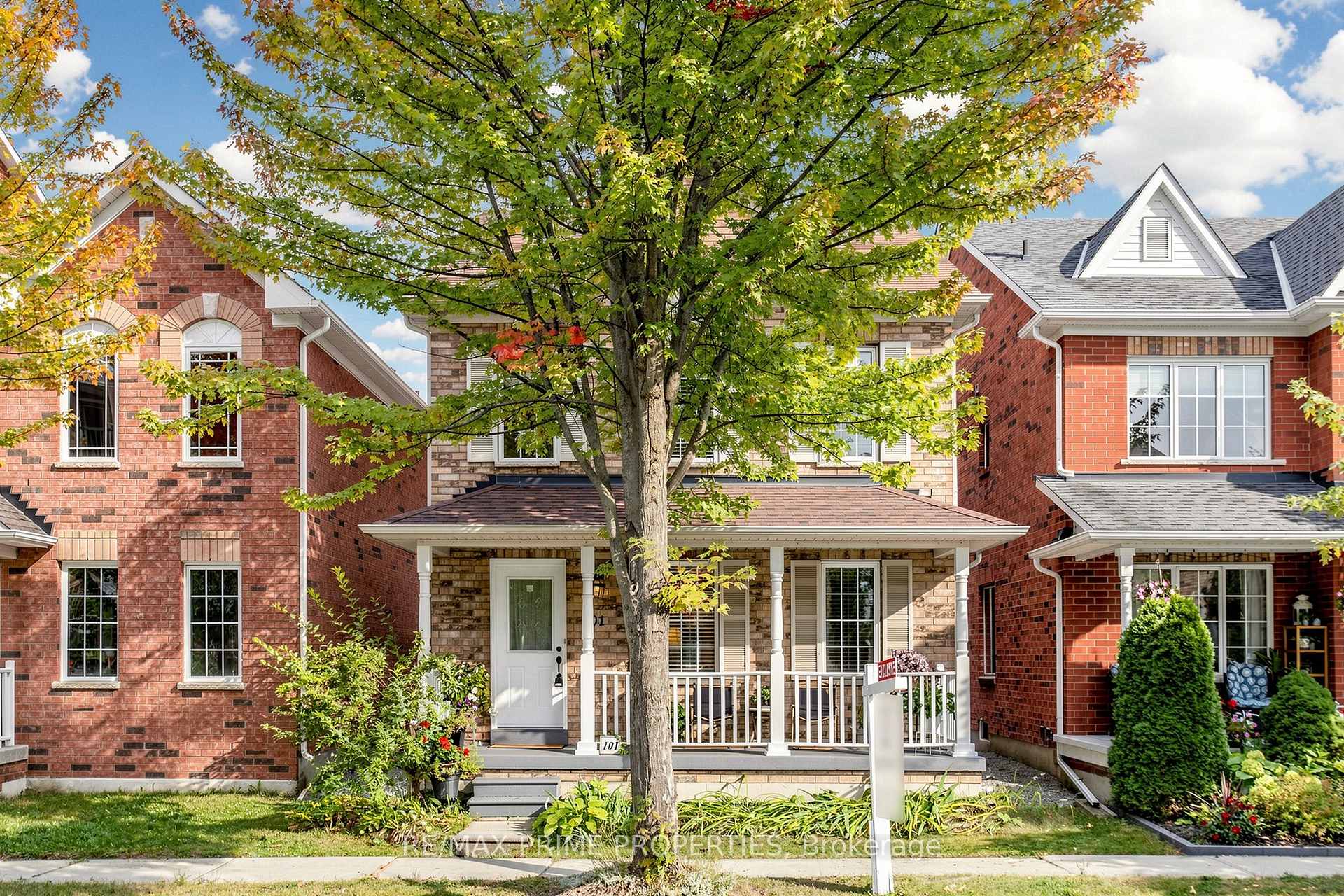 Photo 2 of 101 Settlement Park Avenue, Markham, Cornell — HOMEH