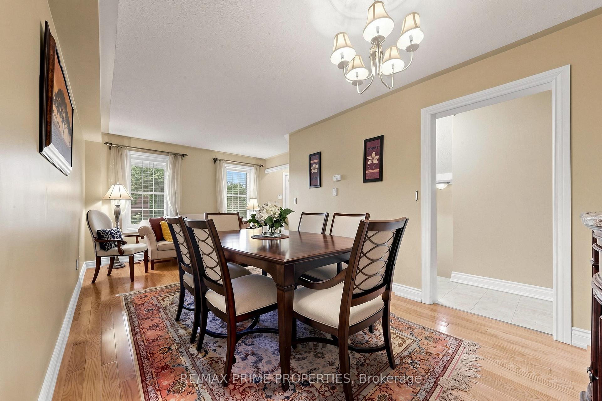 Photo 9 of 101 Settlement Park Avenue, Markham, Cornell — HOMEH