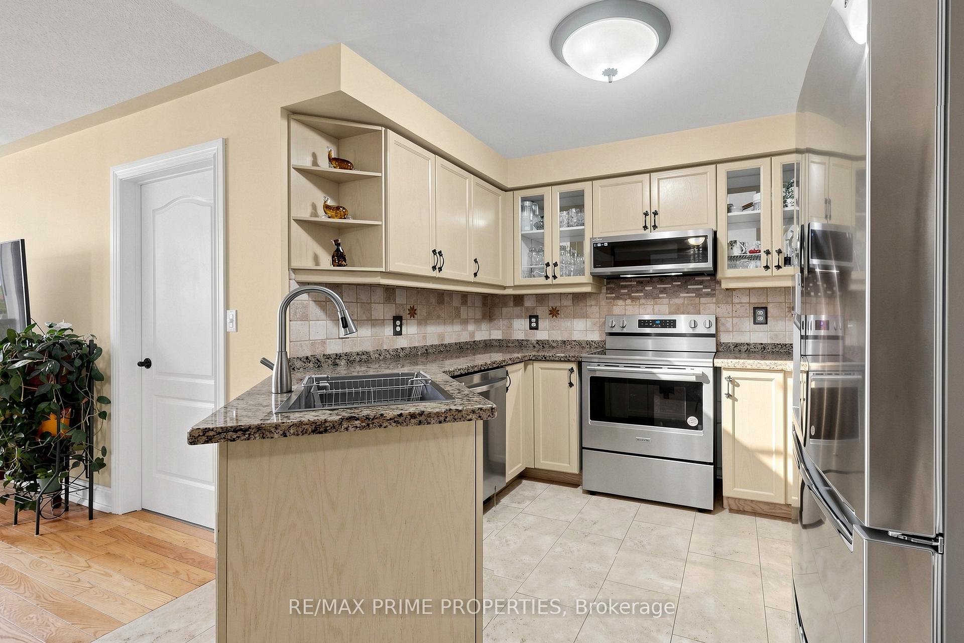Photo 14 of 101 Settlement Park Avenue, Markham, Cornell — HOMEH