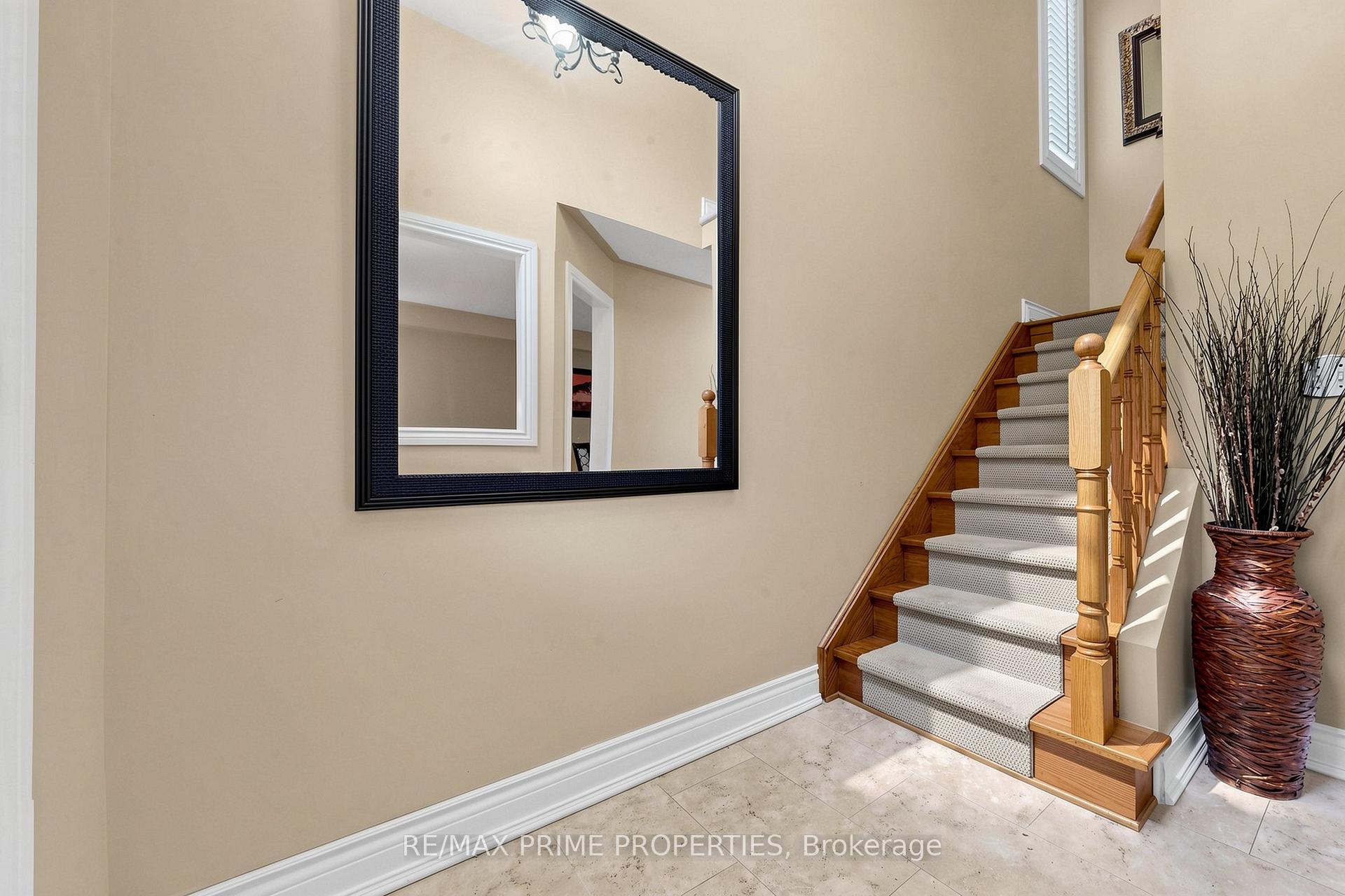 Photo 20 of 101 Settlement Park Avenue, Markham, Cornell — HOMEH