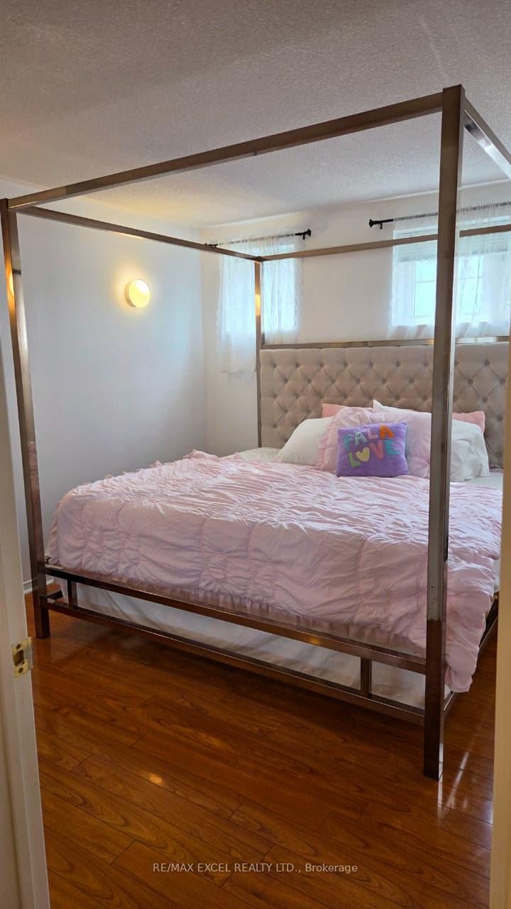 Photo 2 of Unit 2, 42 Pinery Trail, Scarborough, Malvern — HOMEH