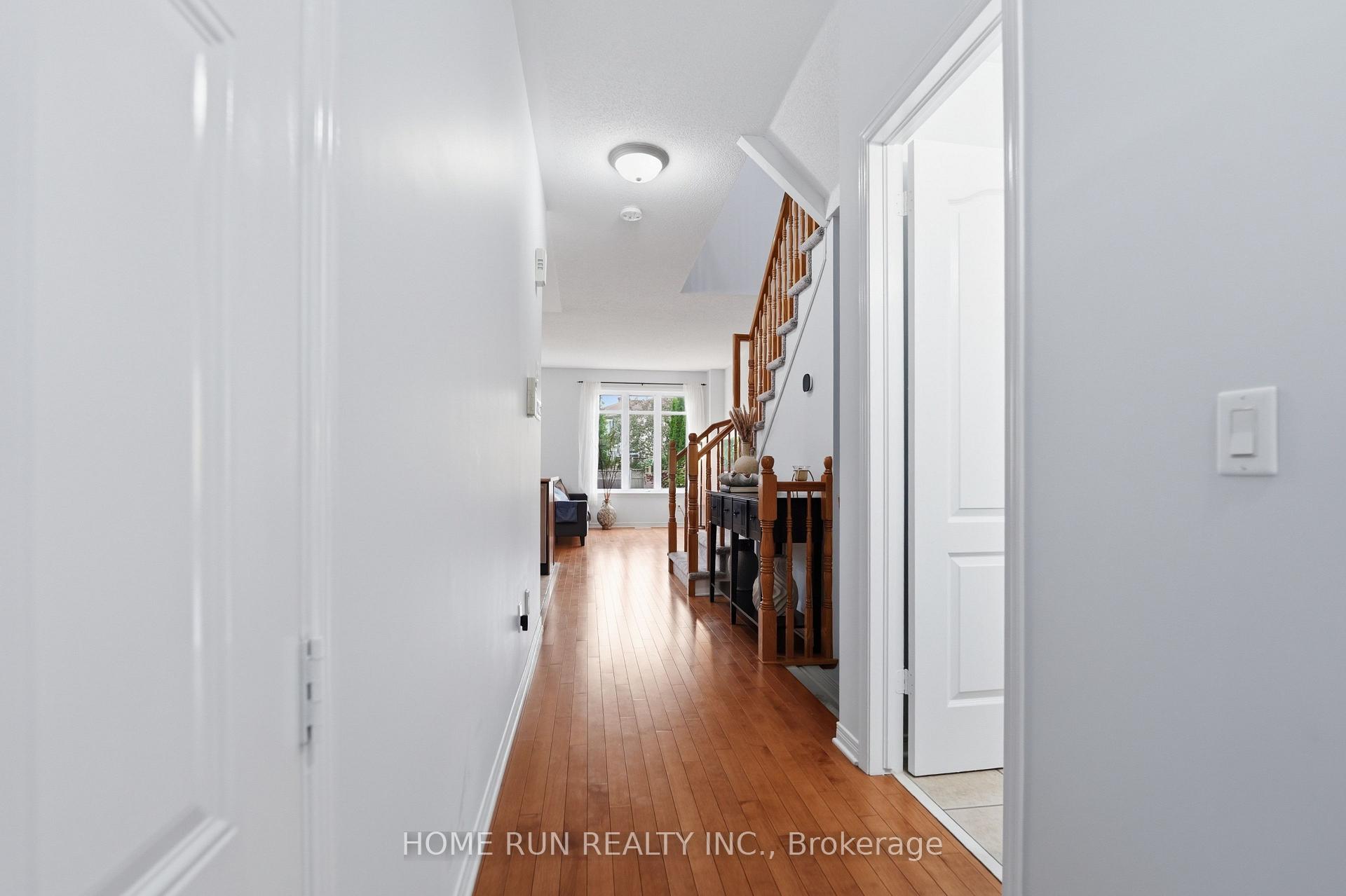Photo 6 of 202 Maxwell Bridge Road, Ottawa, Kanata - Morgan's Grant/South March — HOMEH