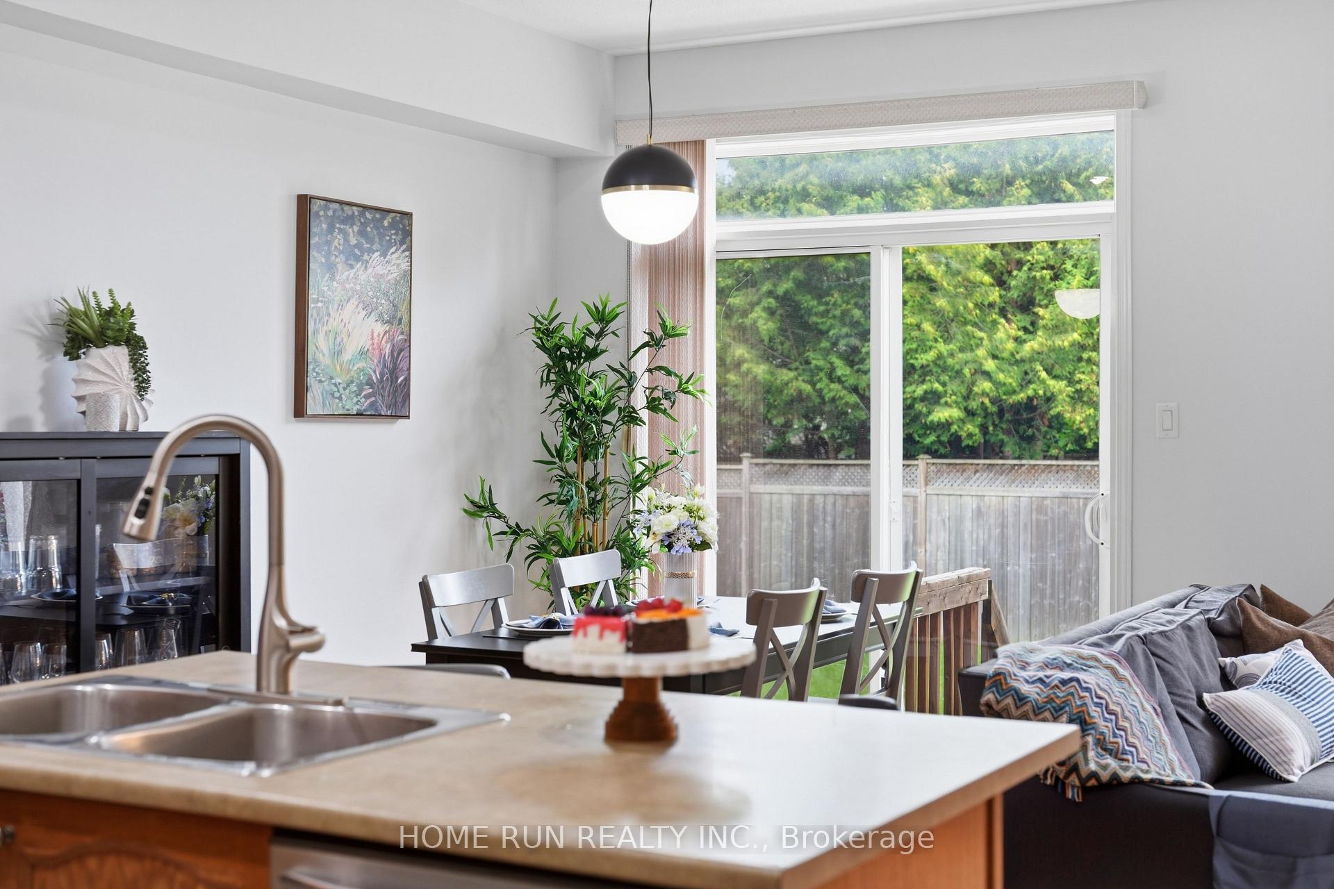 Photo 9 of 202 Maxwell Bridge Road, Ottawa, Kanata - Morgan's Grant/South March — HOMEH
