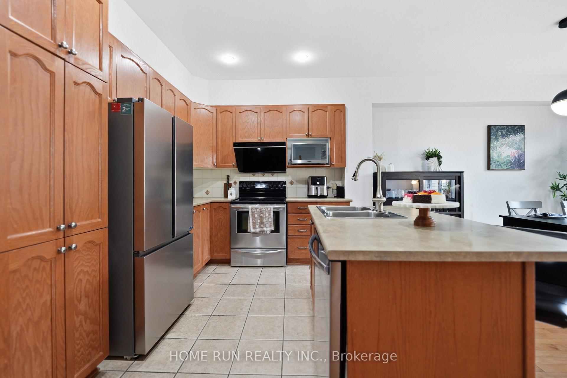 Photo 11 of 202 Maxwell Bridge Road, Ottawa, Kanata - Morgan's Grant/South March — HOMEH