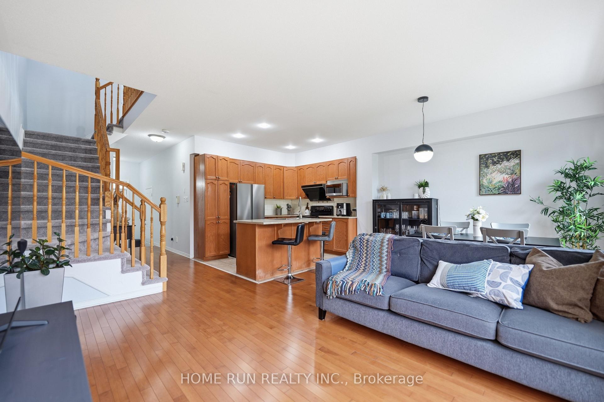 Photo 18 of 202 Maxwell Bridge Road, Ottawa, Kanata - Morgan's Grant/South March — HOMEH