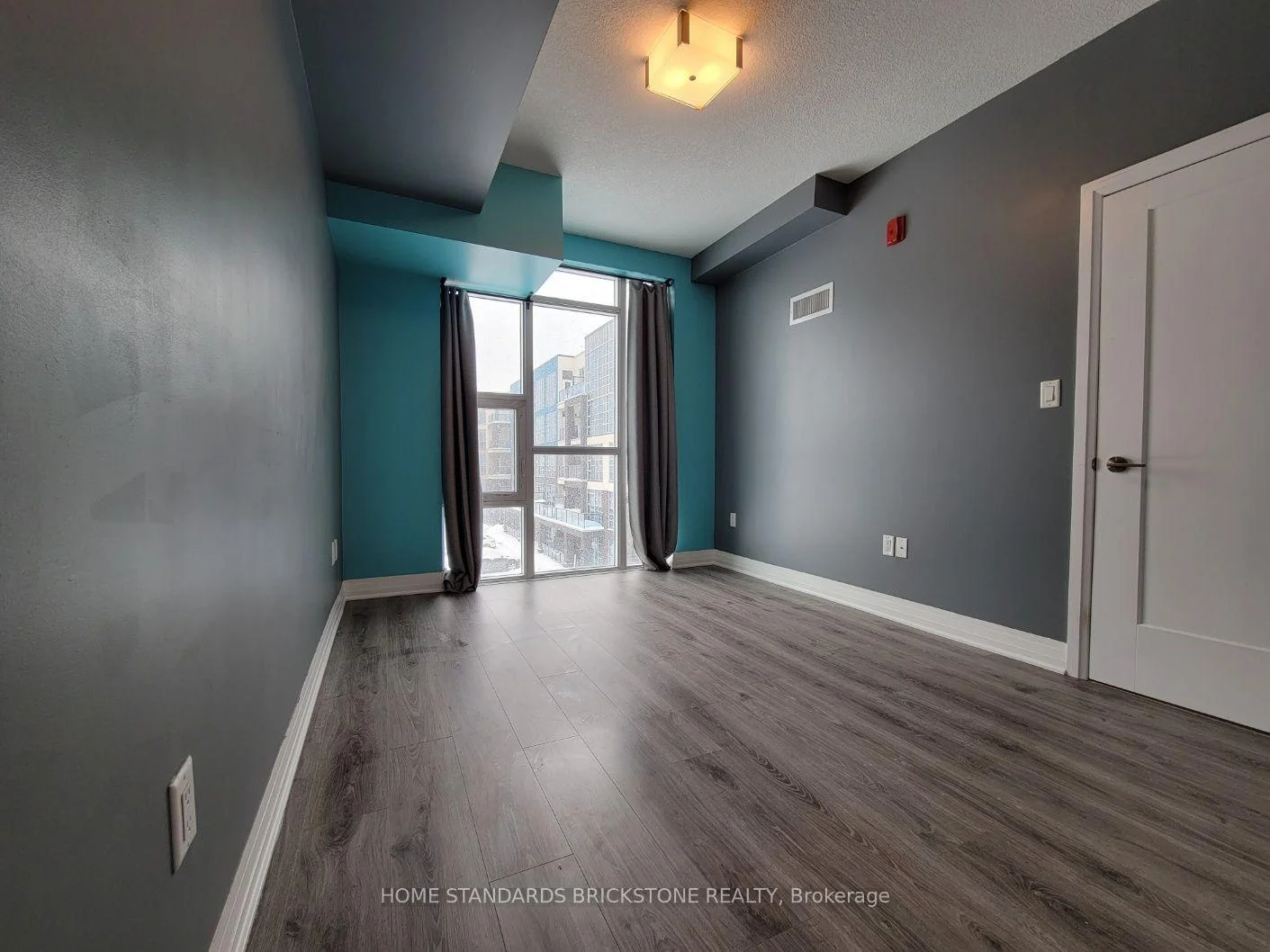 Photo 9 of Unit 323, 10 Concord Place, Grimsby, Grimsby Beach — HOMEH