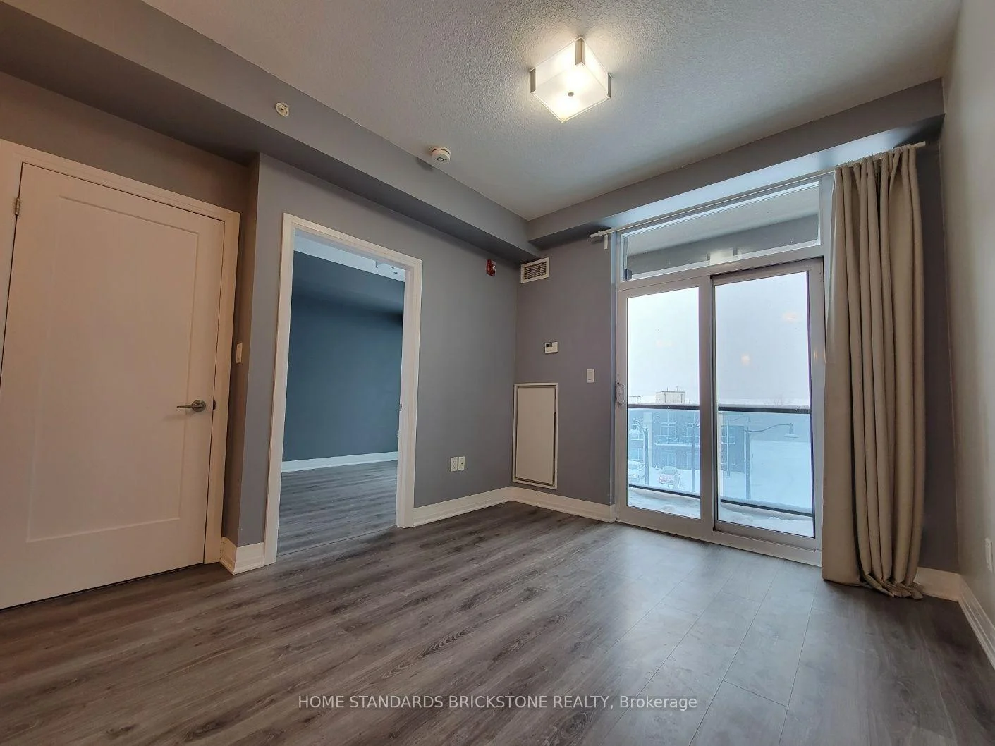 Photo 14 of Unit 323, 10 Concord Place, Grimsby, Grimsby Beach — HOMEH