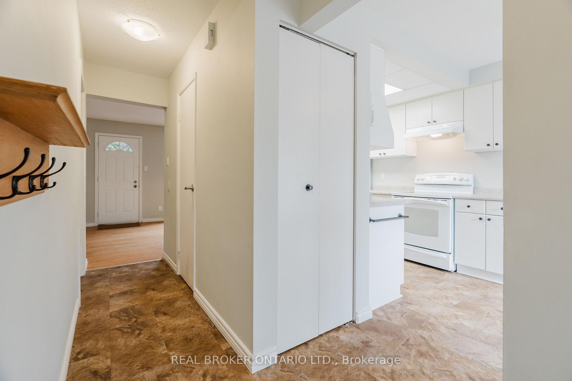 Photo 3 of Unit 49, 4337 Weldon Drive, Ottawa, Cyrville — HOMEH