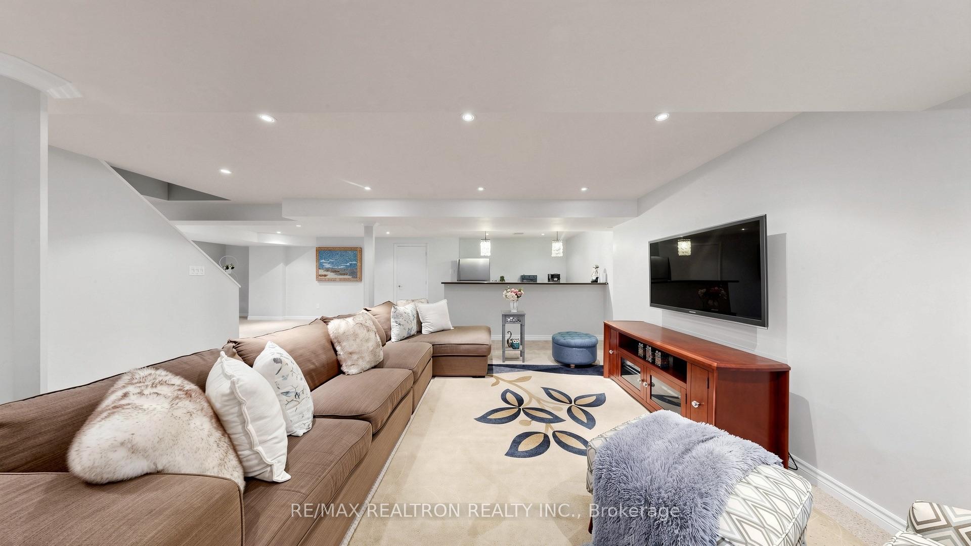 Photo 36 of 9 Gardon Avenue, Markham, Cathedraltown — HOMEH
