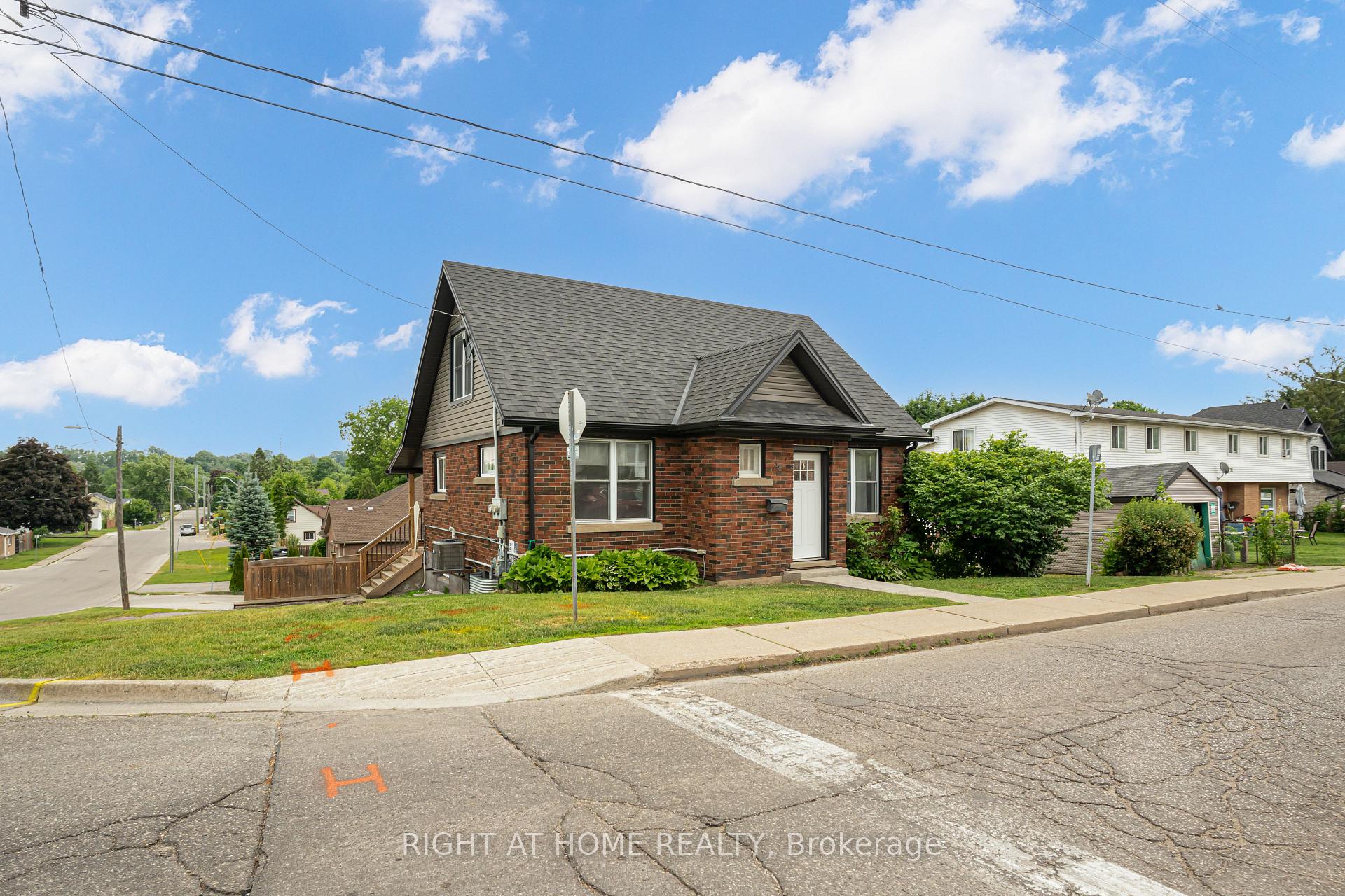 Photo 2 of 38 Washington Street, Brant, Paris — HOMEH
