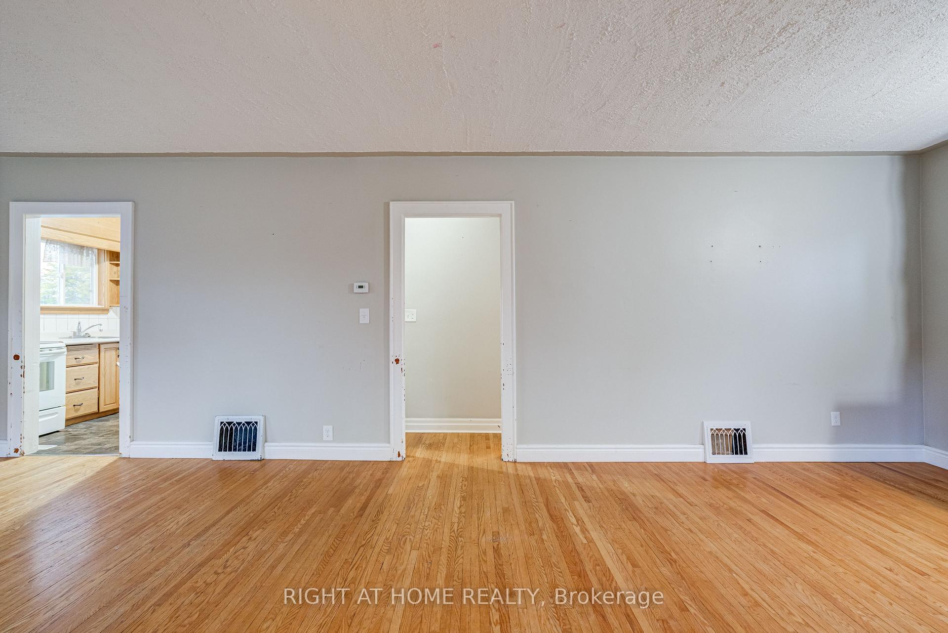 Photo 8 of 38 Washington Street, Brant, Paris — HOMEH