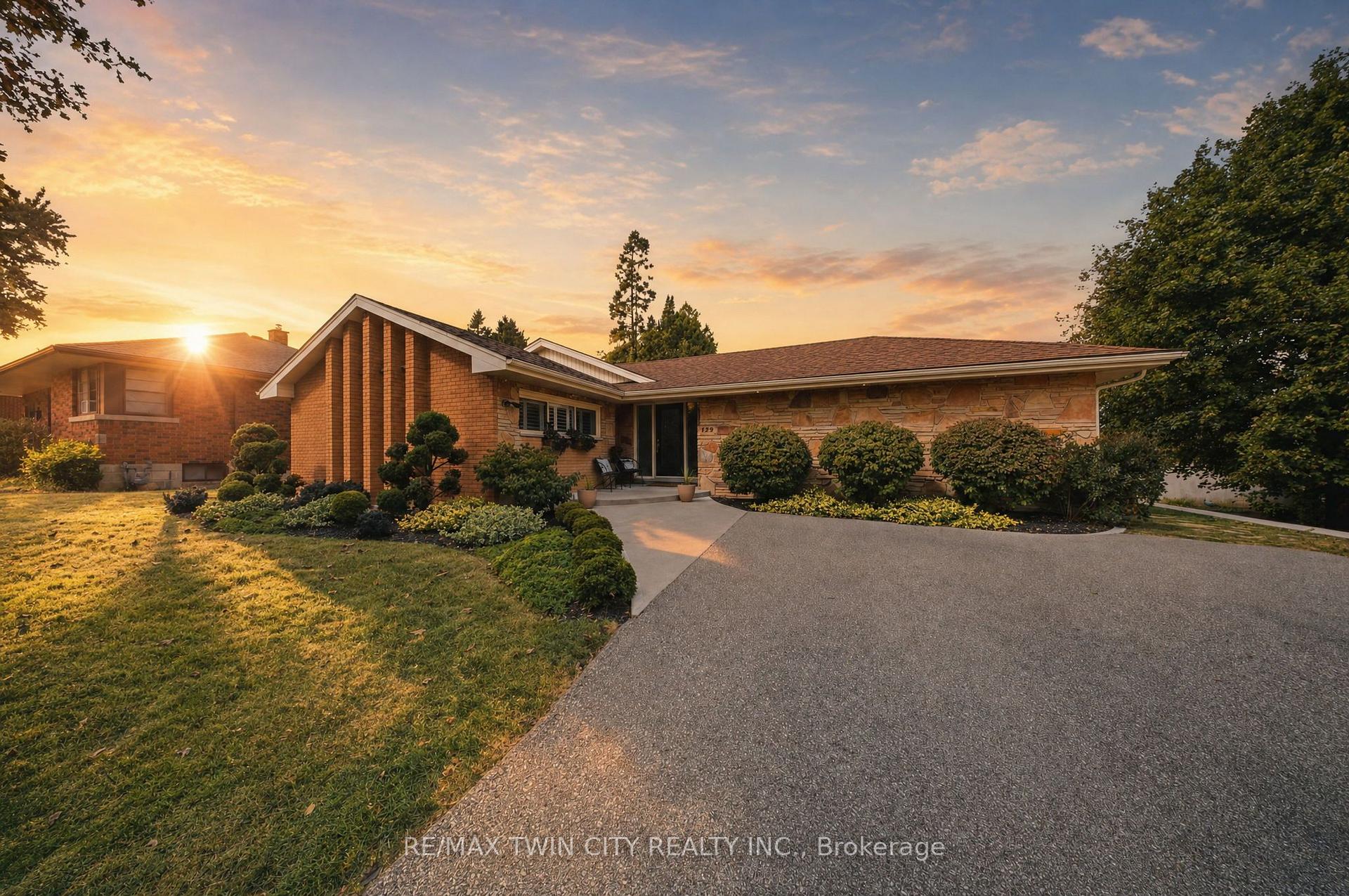 Photo 1 of 129 Tranquility Street, Brantford, Greenbrier — HOMEH