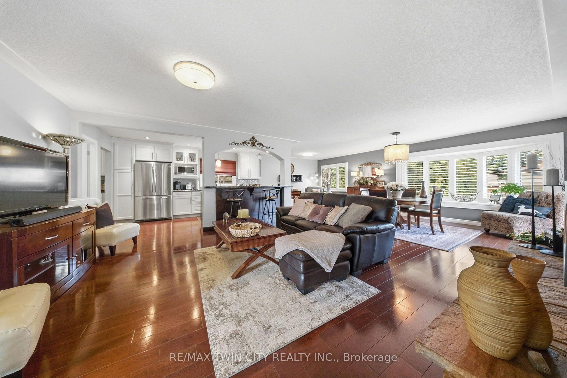 Photo 8 of 129 Tranquility Street, Brantford, Greenbrier — HOMEH