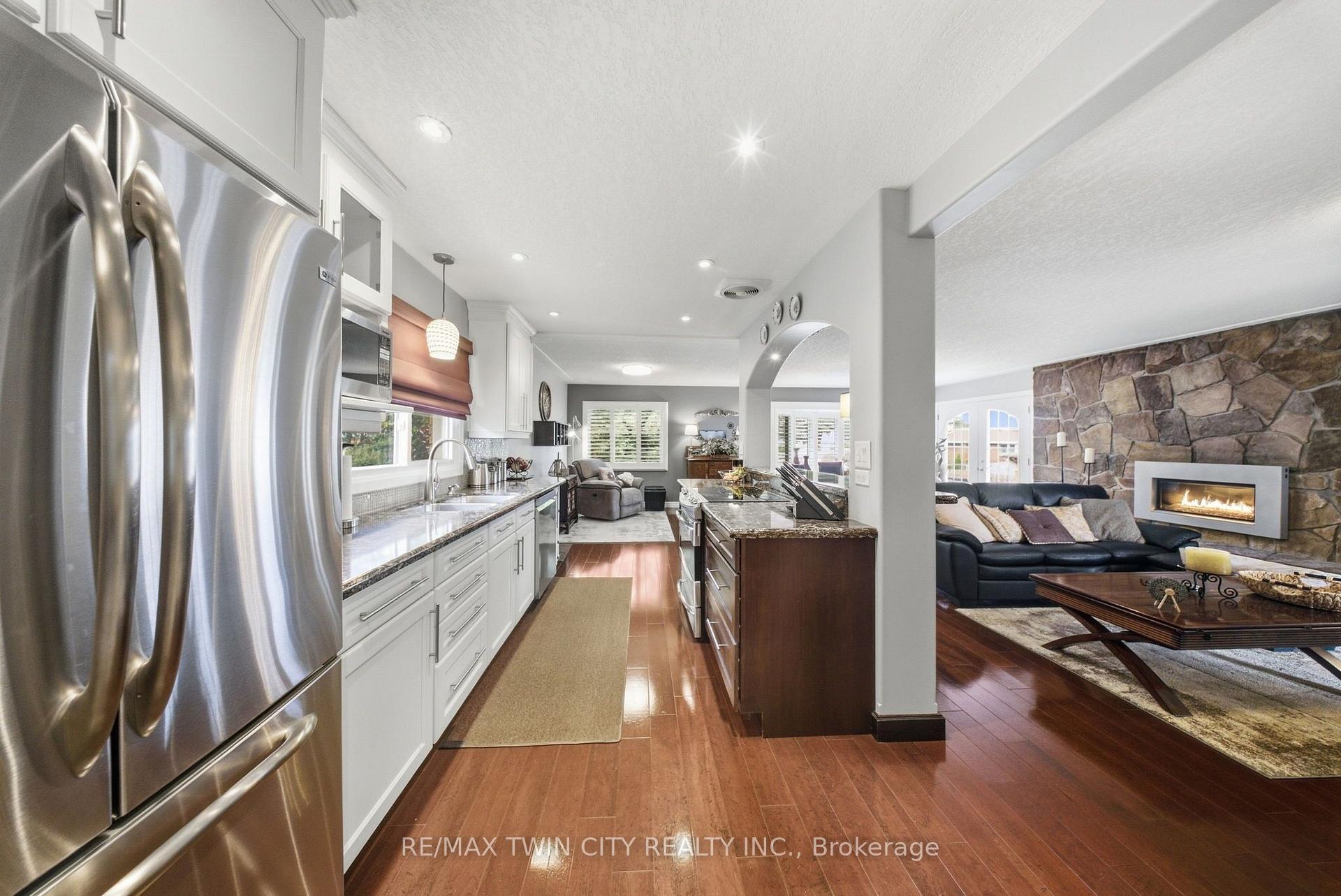 Photo 16 of 129 Tranquility Street, Brantford, Greenbrier — HOMEH