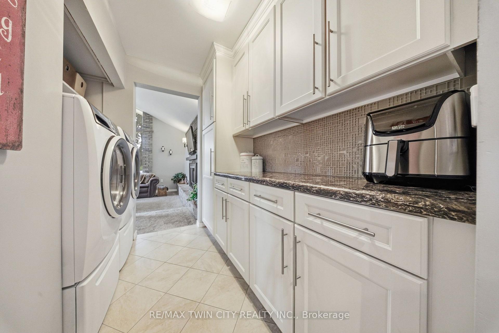 Photo 23 of 129 Tranquility Street, Brantford, Greenbrier — HOMEH